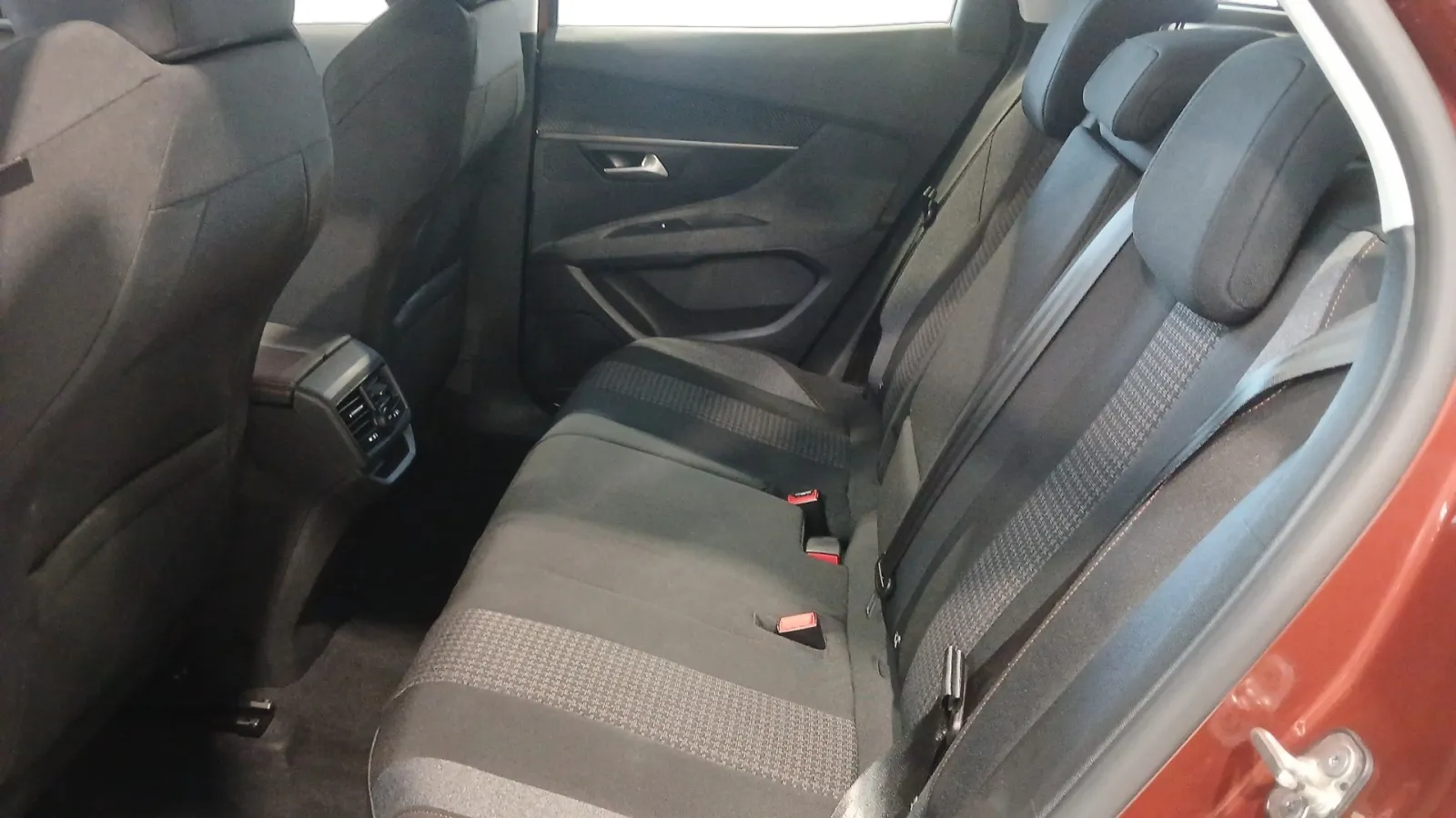Acheter une peugeot 3008 BlueHDi 130ch S&S BVM6 d’occasion avec 58664km disponible immédiatement - photo 12
