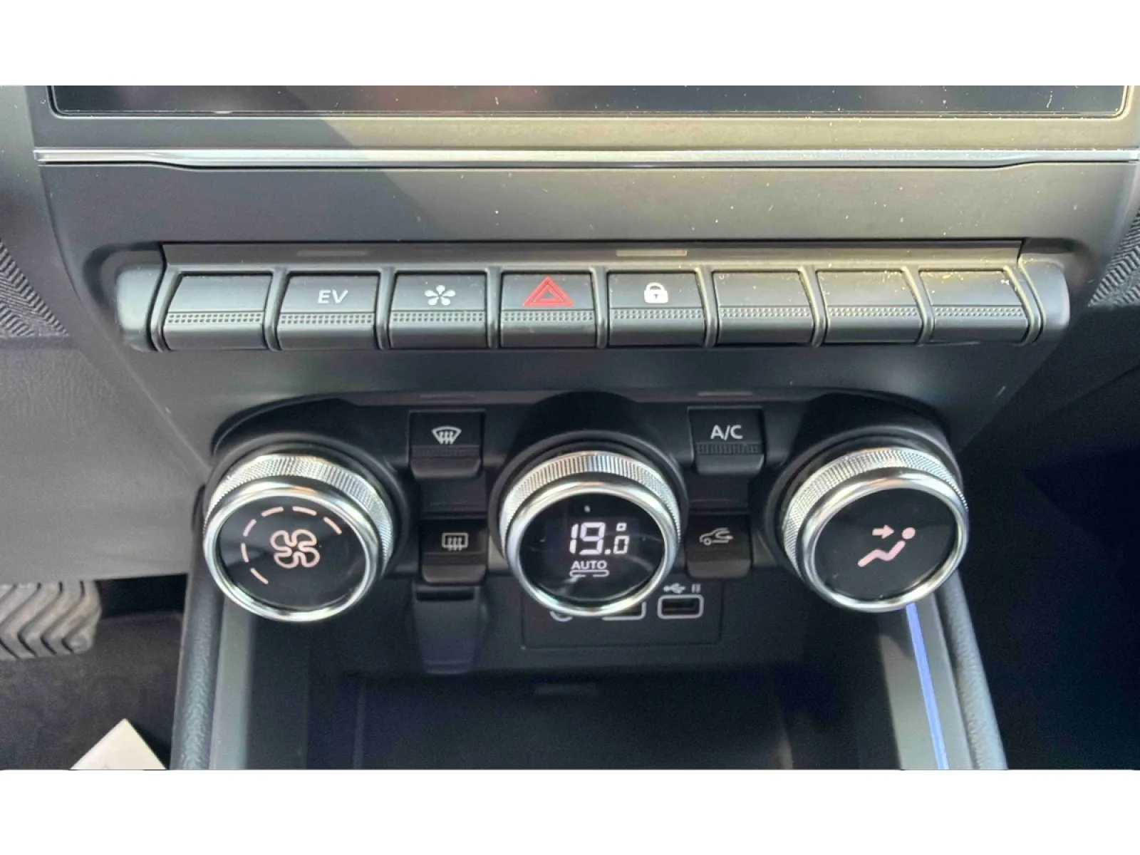 Acheter une renault Clio E-Tech full hybrid 145 ch GSR2 d’occasion avec 9540km disponible immédiatement - photo 21