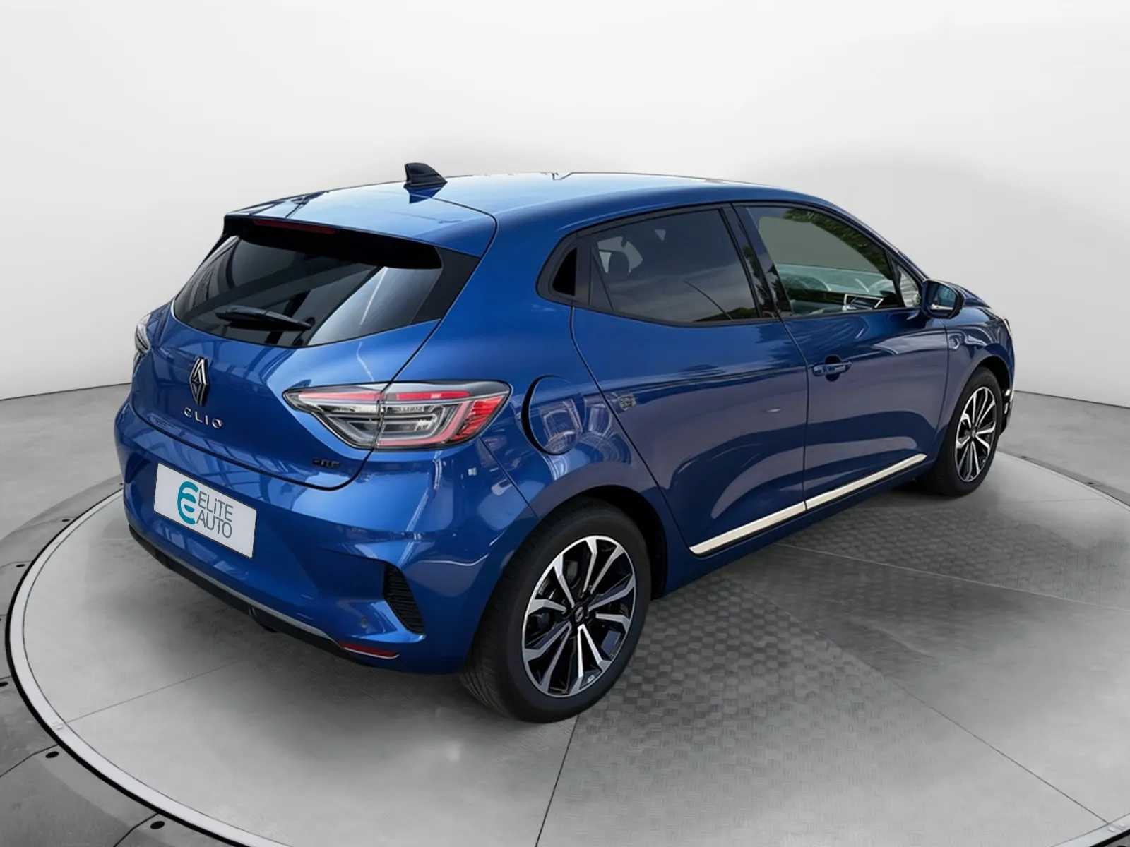 Acheter une renault Clio E-Tech full hybrid 145 ch GSR2 d’occasion avec 9540km disponible immédiatement - photo 5