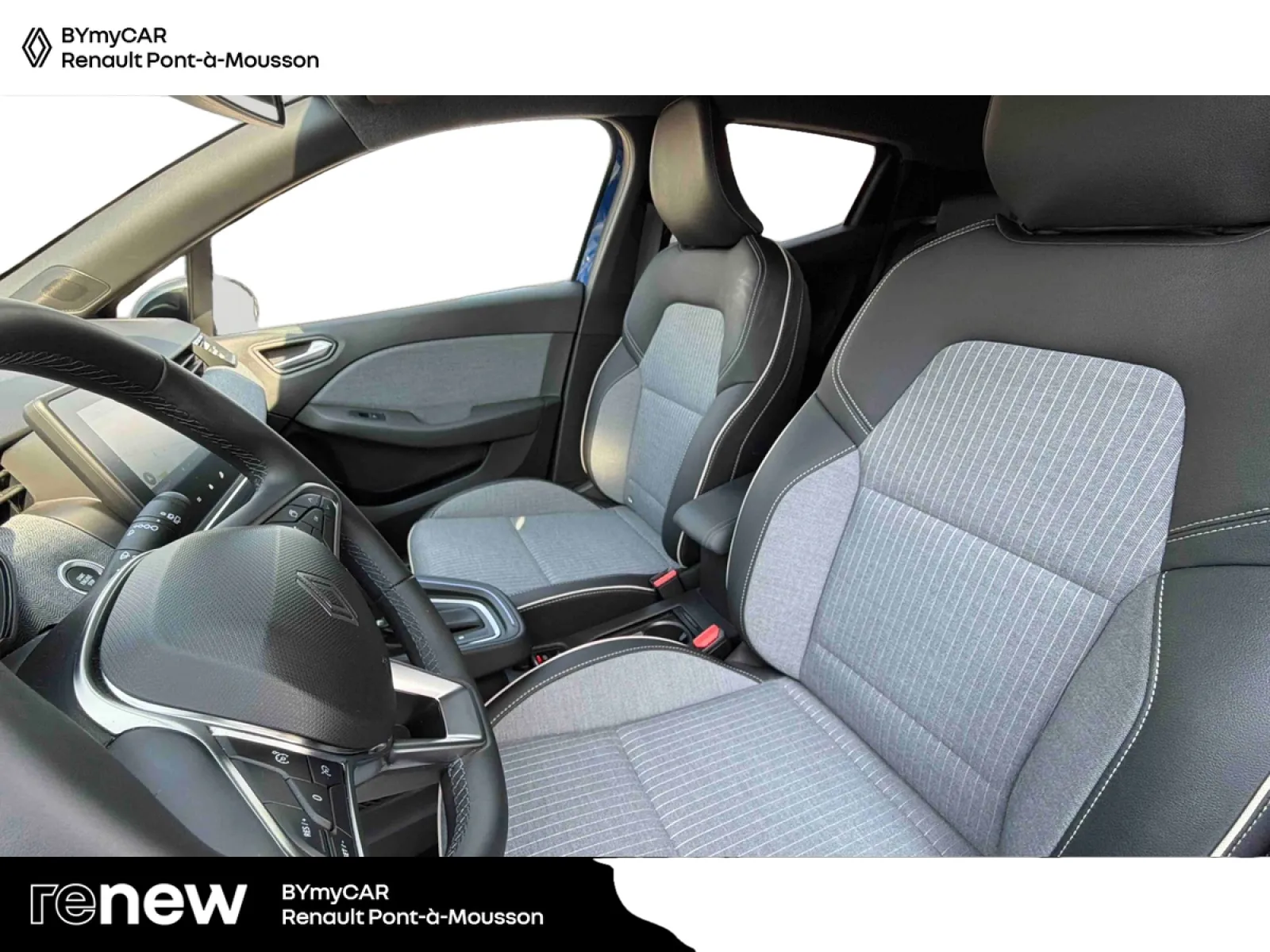 Acheter une renault Clio E-Tech full hybrid 145 ch GSR2 d’occasion avec 9540km disponible immédiatement - photo 11