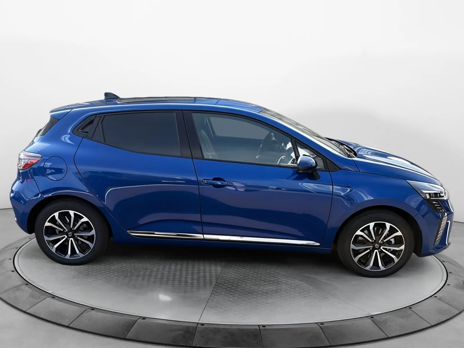 Acheter une renault Clio E-Tech full hybrid 145 ch GSR2 d’occasion avec 9540km disponible immédiatement - photo 6
