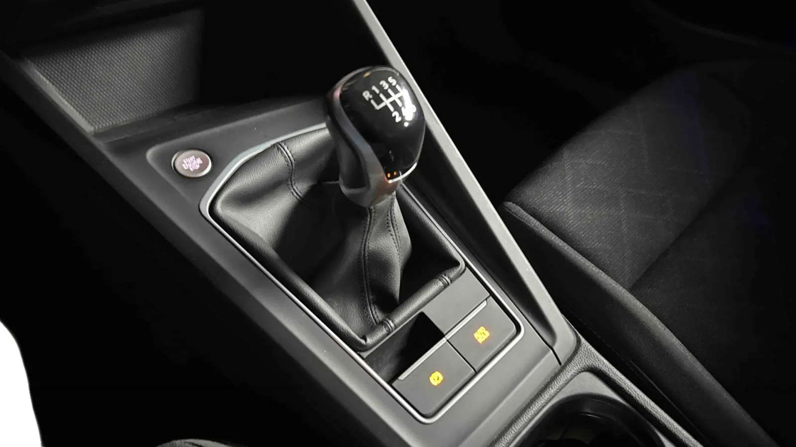 Acheter une volkswagen Golf SW 2.0 TDI SCR 116 BVM6 d’occasion avec 81400km disponible immédiatement - photo 23