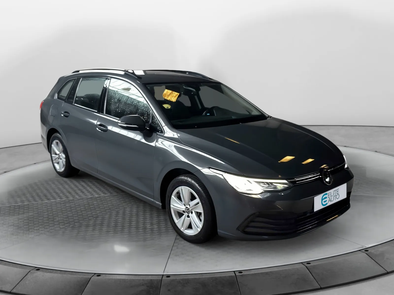 Acheter une volkswagen Golf SW 2.0 TDI SCR 116 BVM6 d’occasion avec 81400km disponible immédiatement - photo 7