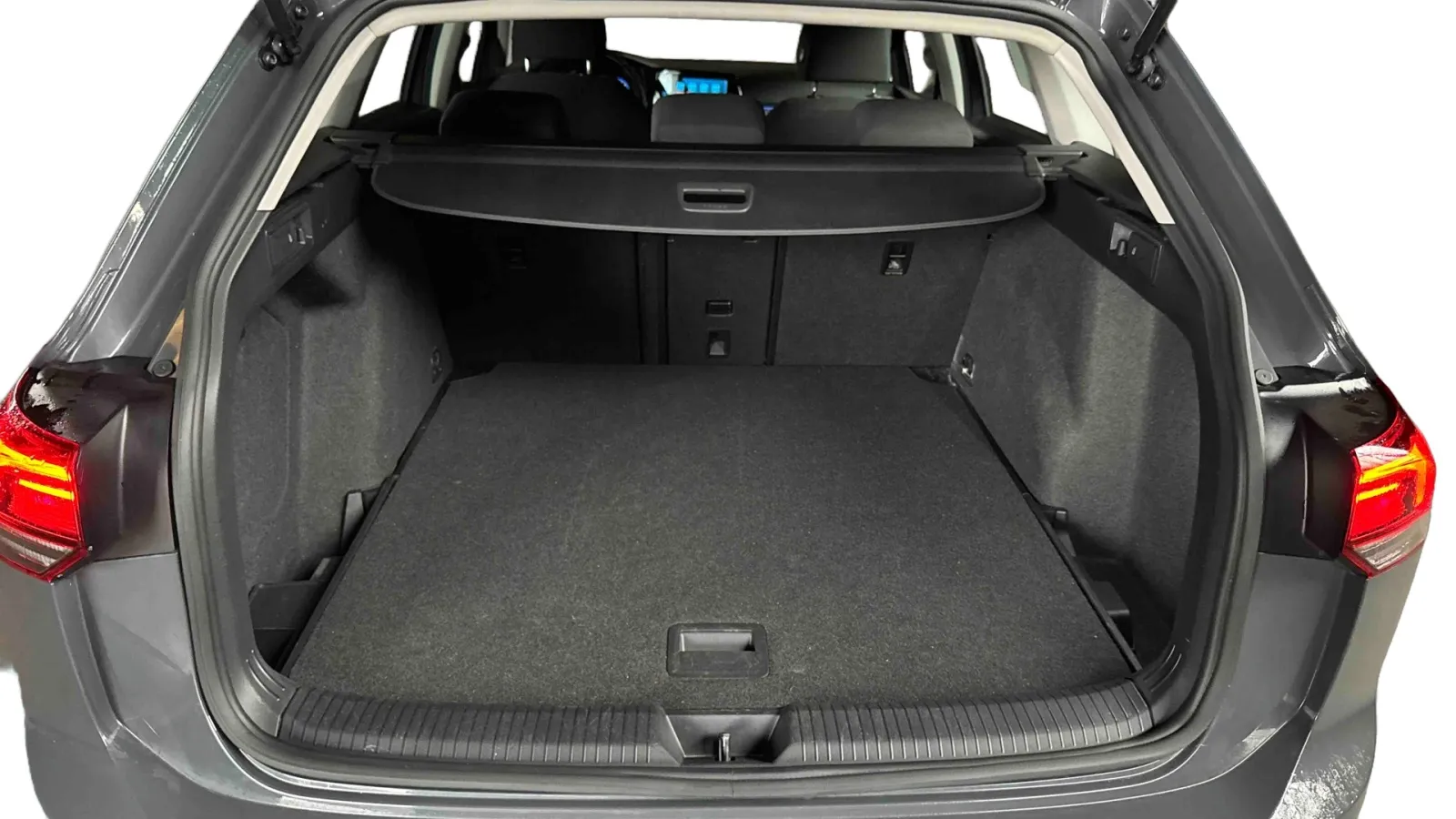 Acheter une volkswagen Golf SW 2.0 TDI SCR 116 BVM6 d’occasion avec 81400km disponible immédiatement - photo 14