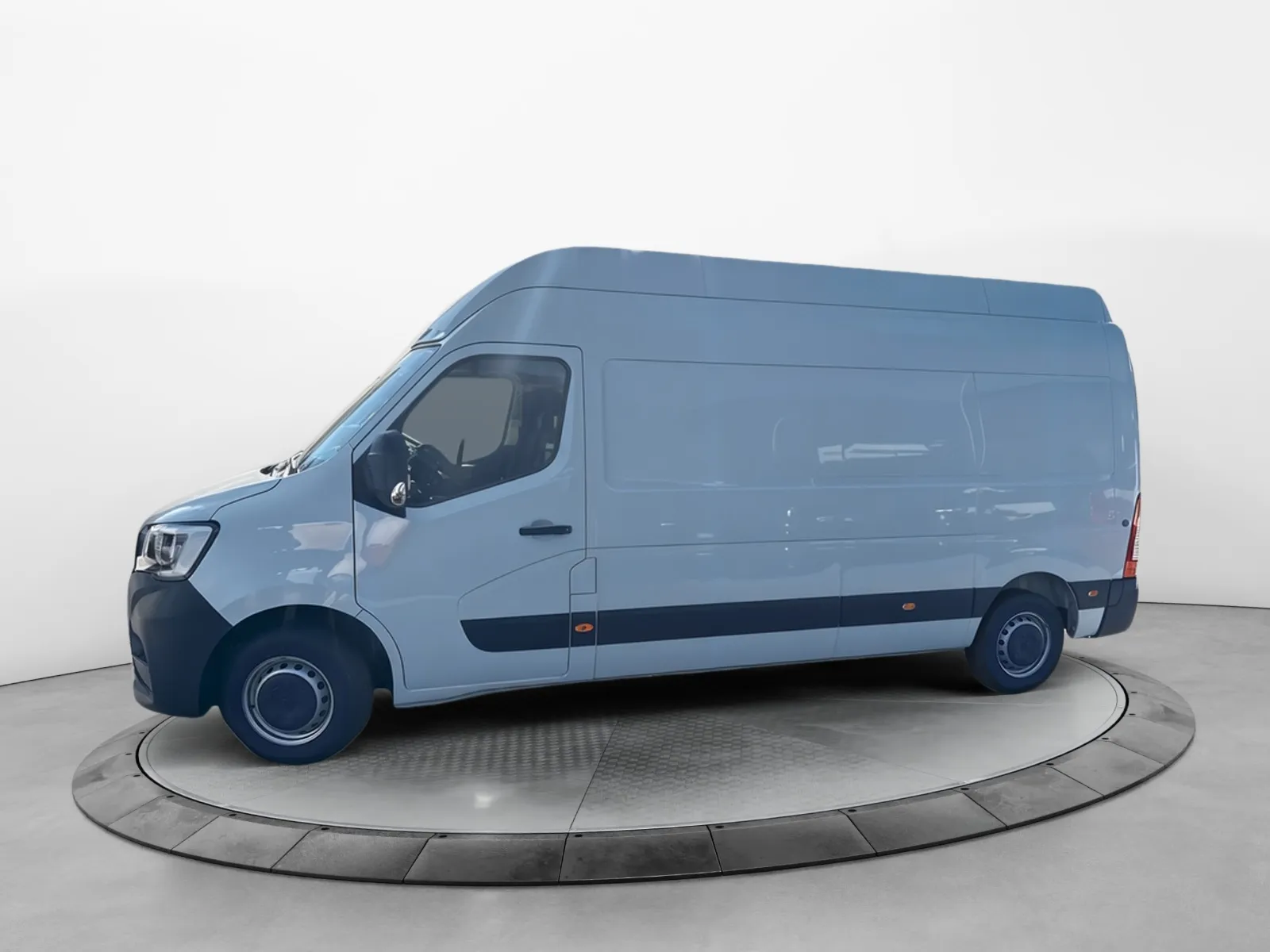 Acheter une renault MASTER FGN TRAC F3500 L3H3 BLUE DCI 135 d’occasion avec 31500km disponible immédiatement - photo 2