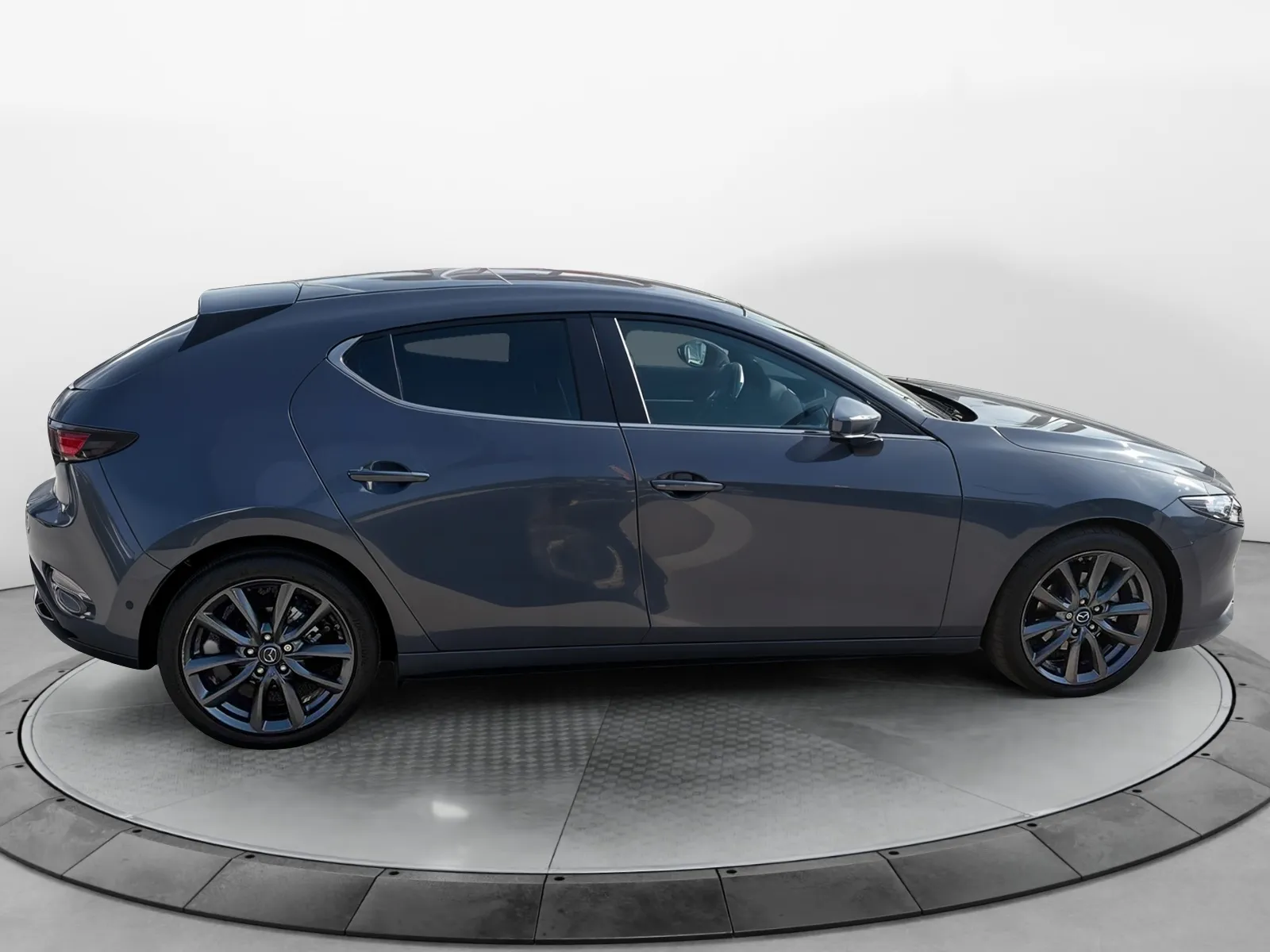 Acheter une mazda Mazda3 5 portes 2.0L SKYACTIV-G M Hybrid 122 ch BVA6 d’occasion avec 39259km disponible immédiatement - photo 6