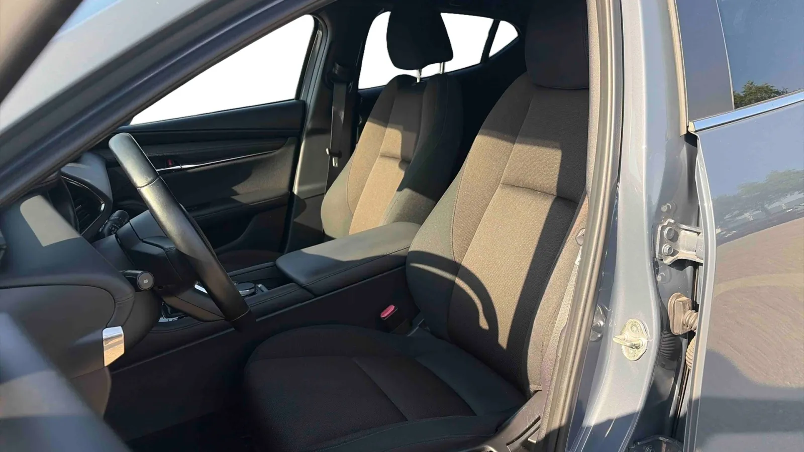 Acheter une mazda Mazda3 5 portes 2.0L SKYACTIV-G M Hybrid 122 ch BVA6 d’occasion avec 39259km disponible immédiatement - photo 11