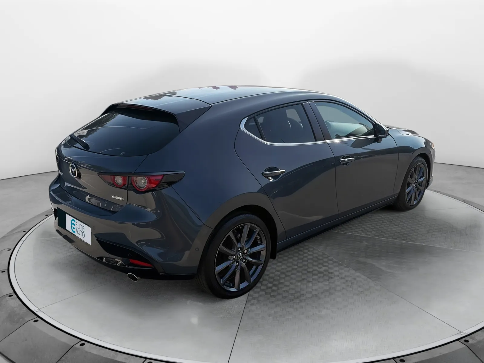 Acheter une mazda Mazda3 5 portes 2.0L SKYACTIV-G M Hybrid 122 ch BVA6 d’occasion avec 39259km disponible immédiatement - photo 5