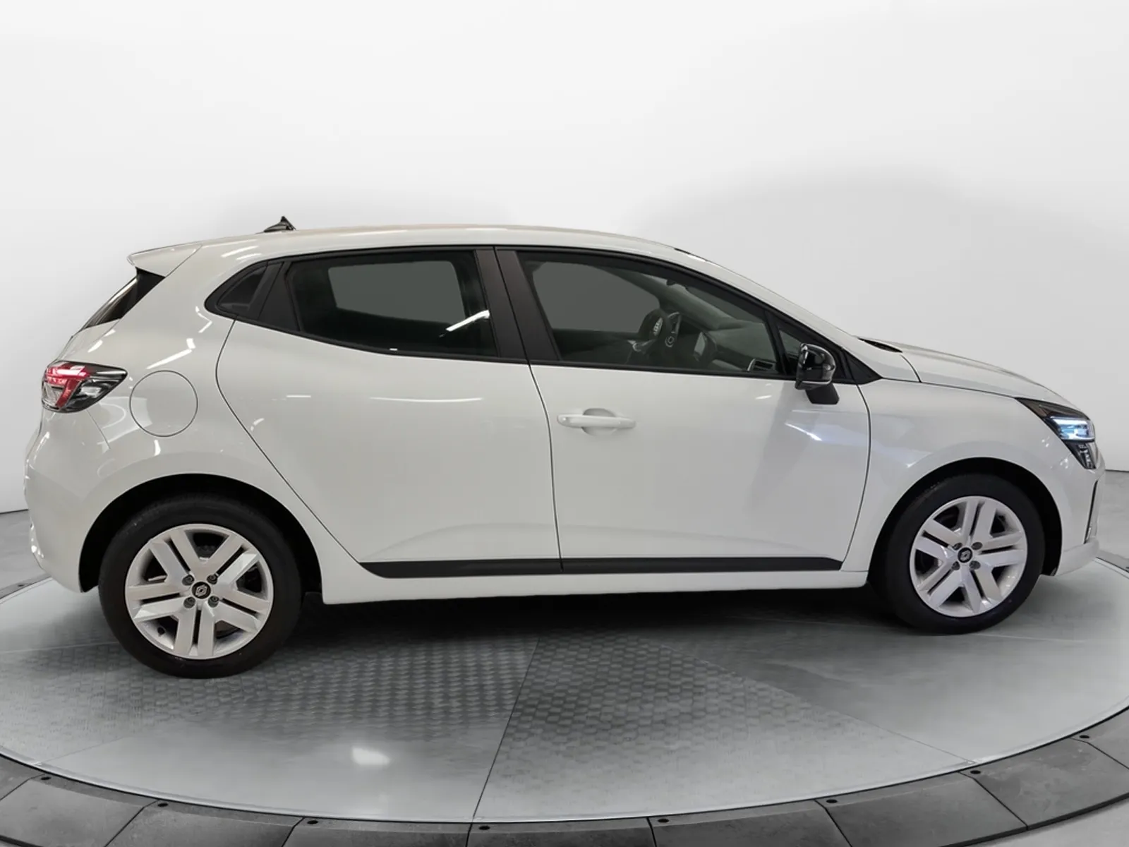 Acheter une renault Clio TCe 90 ch GSR2 d’occasion avec 10km disponible immédiatement - photo 6
