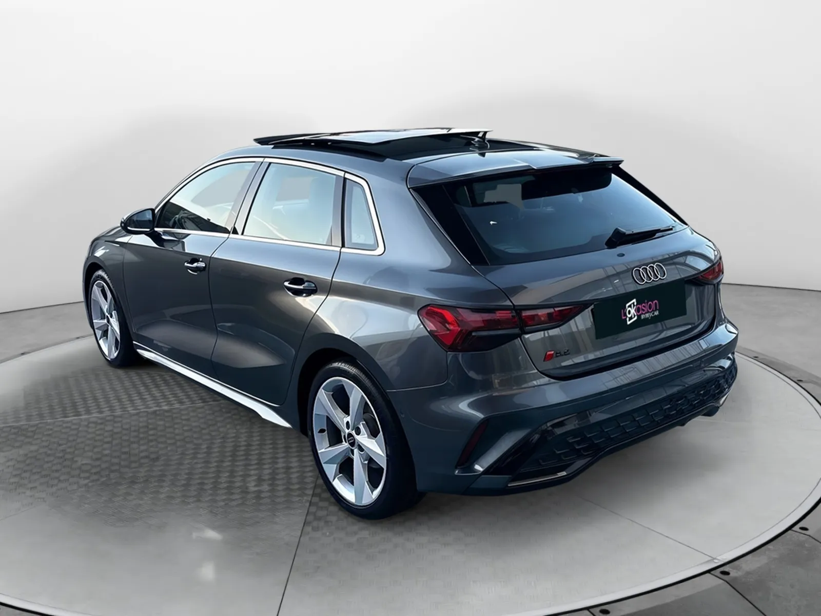 Acheter une audi A3 Sportback TDI 150 S tronic 7 d’occasion avec 12000km disponible immédiatement - photo 3