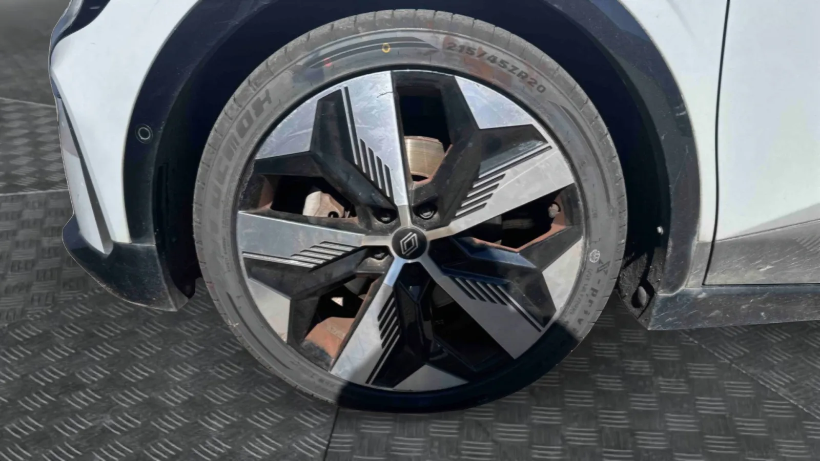 Acheter une renault Megane E-Tech EV60 220 ch super charge d’occasion avec 53669km disponible immédiatement - photo 14
