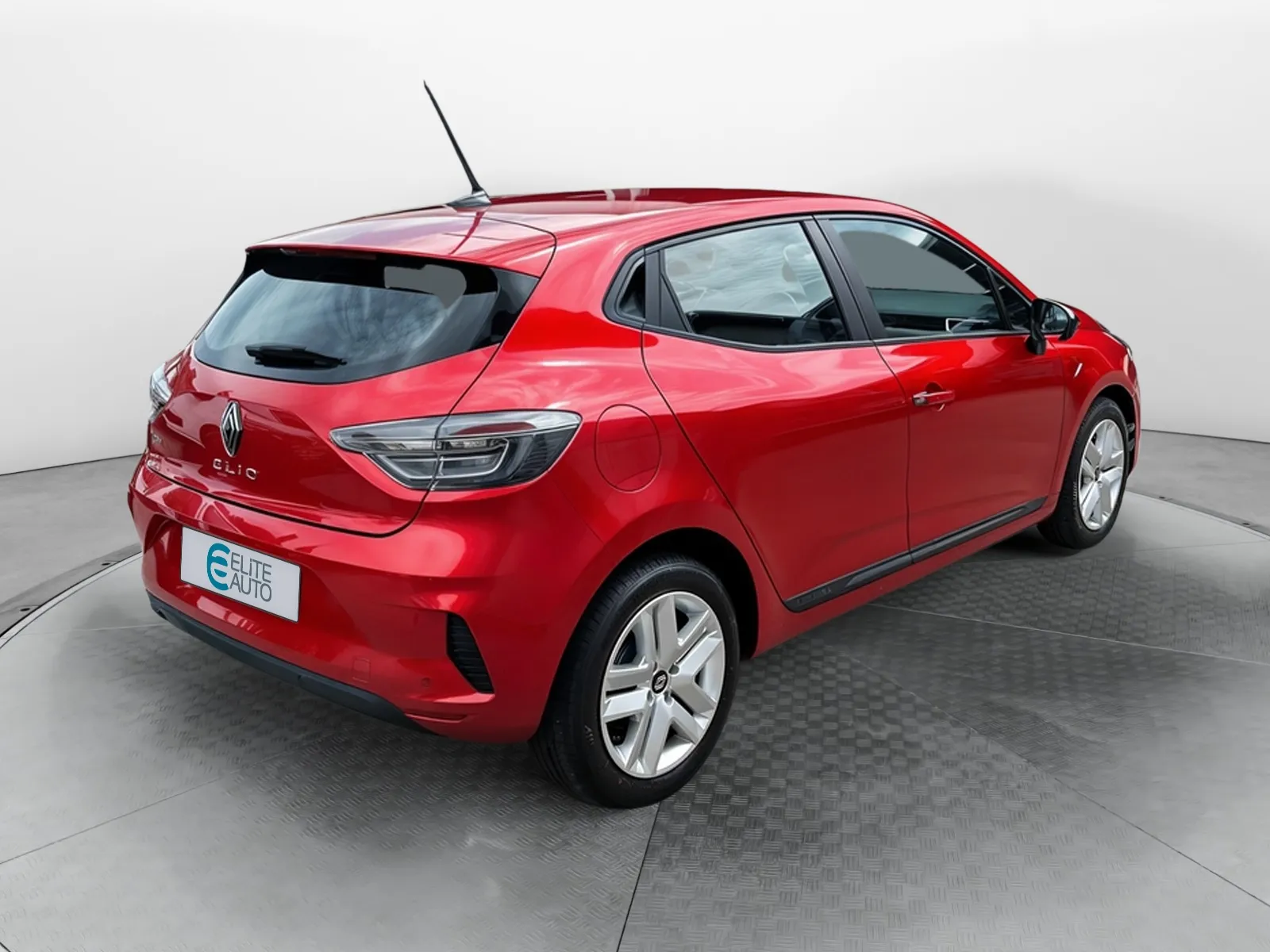 Acheter une renault Clio Blue dCi 100 ch GSR2 d’occasion avec 5842km disponible immédiatement - photo 5
