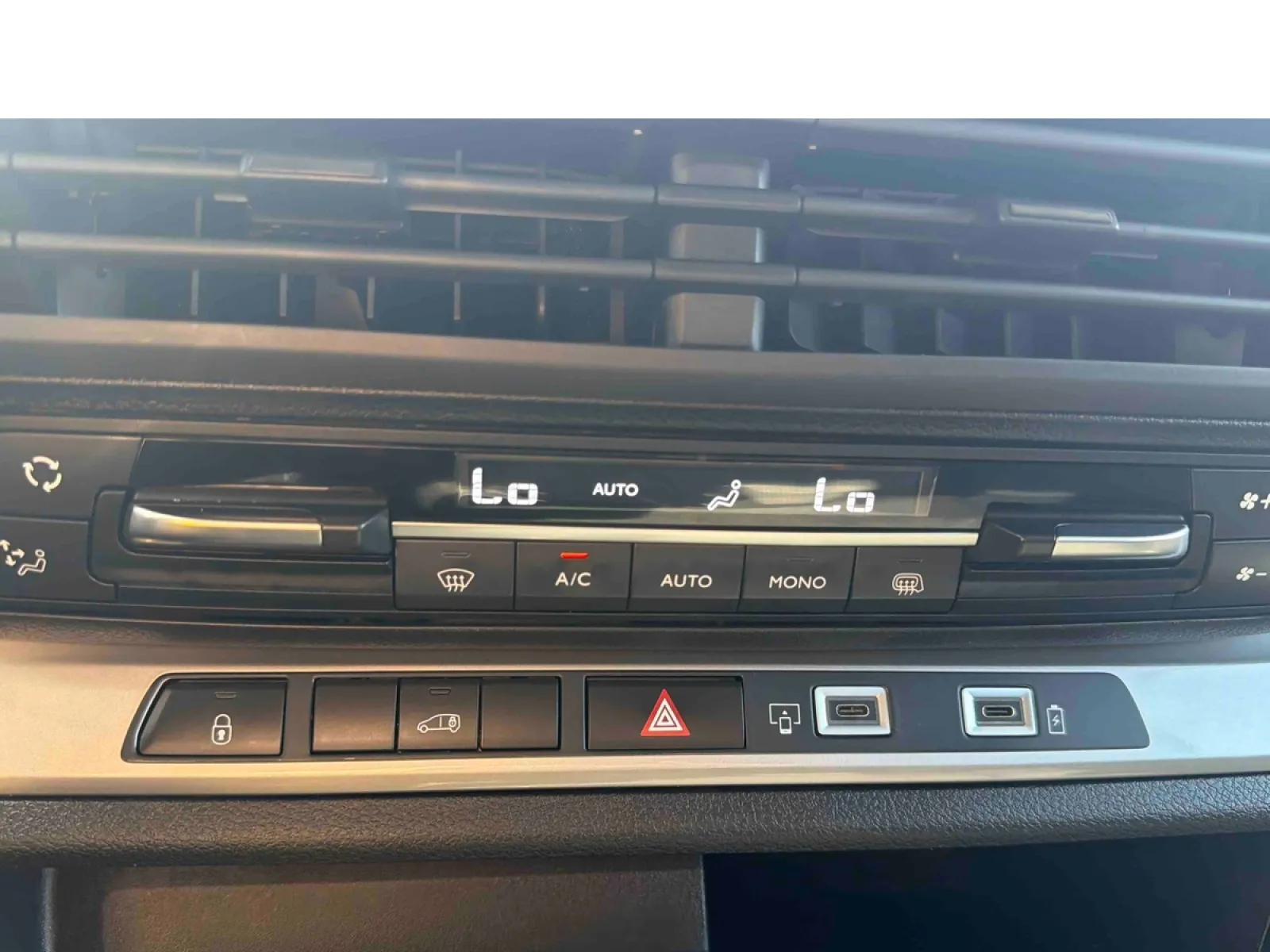 Acheter une toyota PROACE LONG 2.0L 140 D-4D BVA8 d’occasion avec 39344km disponible immédiatement - photo 19