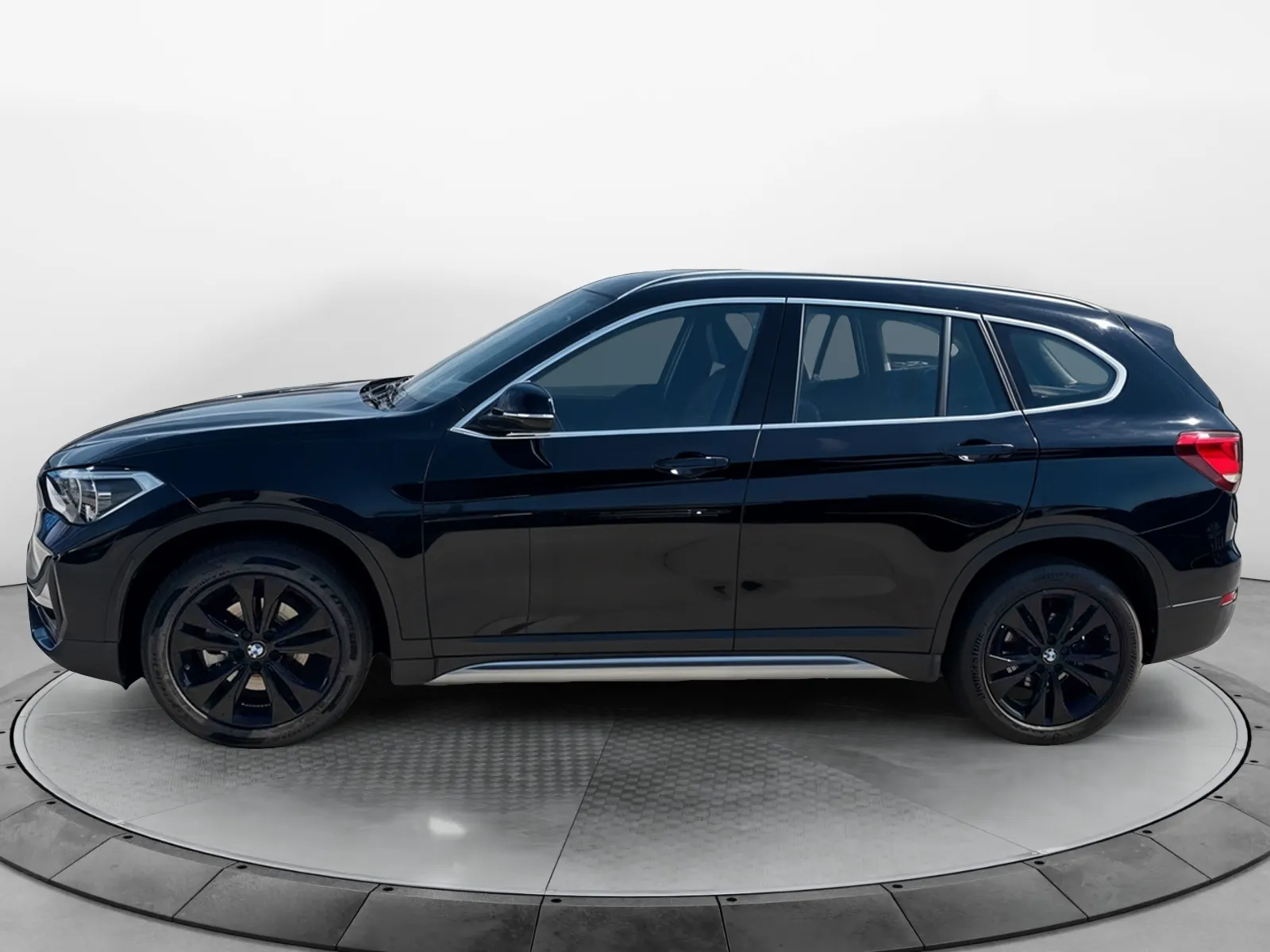 Acheter une bmw X1 sDrive 18i 136 ch DKG7 d’occasion avec 74701km disponible immédiatement - photo 2