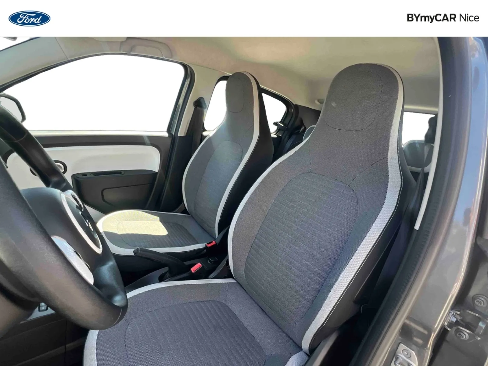 Acheter une renault Twingo III TCe 95 d’occasion avec 64228km disponible immédiatement - photo 11
