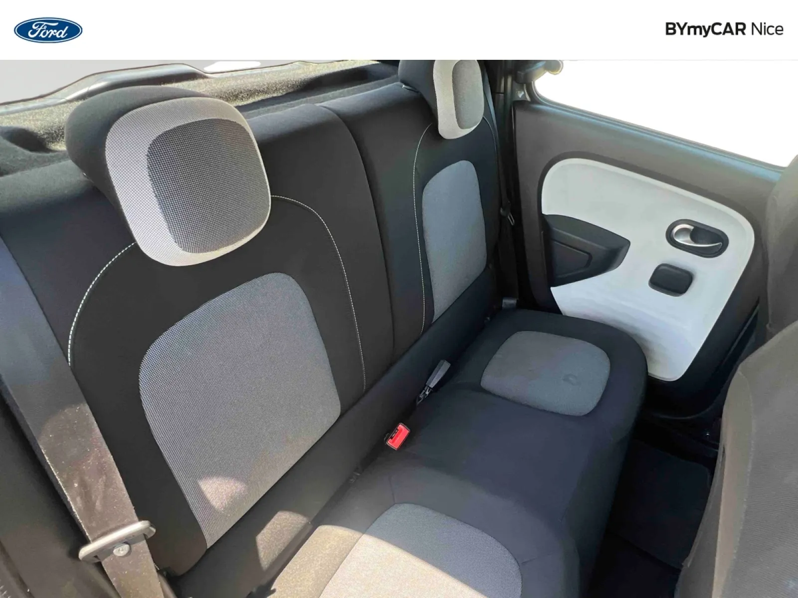 Acheter une renault Twingo III TCe 95 d’occasion avec 64228km disponible immédiatement - photo 22