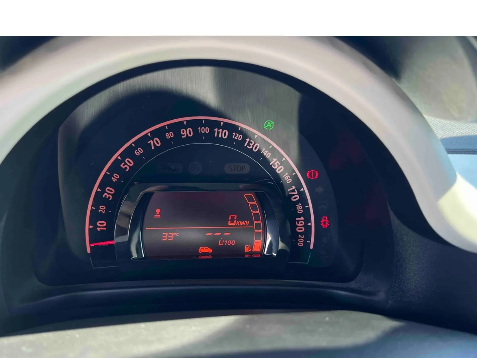 Acheter une renault Twingo III TCe 95 d’occasion avec 64228km disponible immédiatement - photo 16