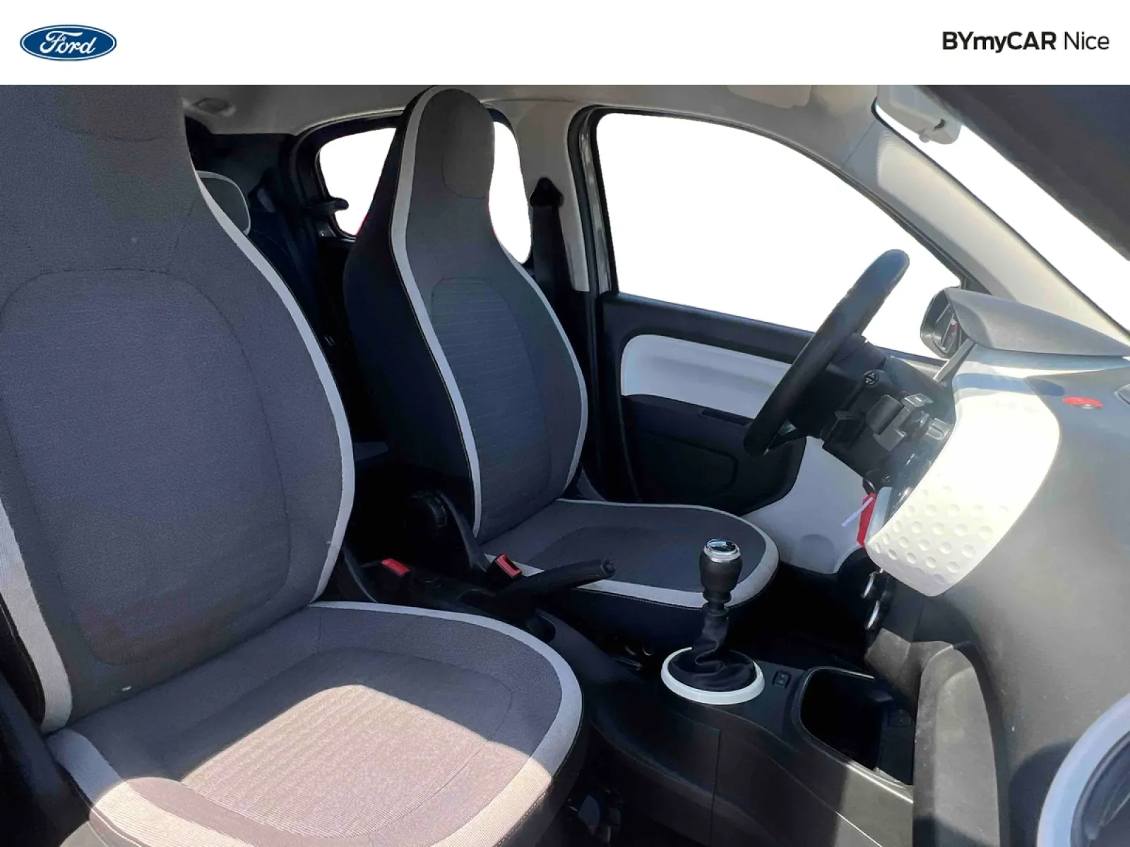 Acheter une renault Twingo III TCe 95 d’occasion avec 64228km disponible immédiatement - photo 23