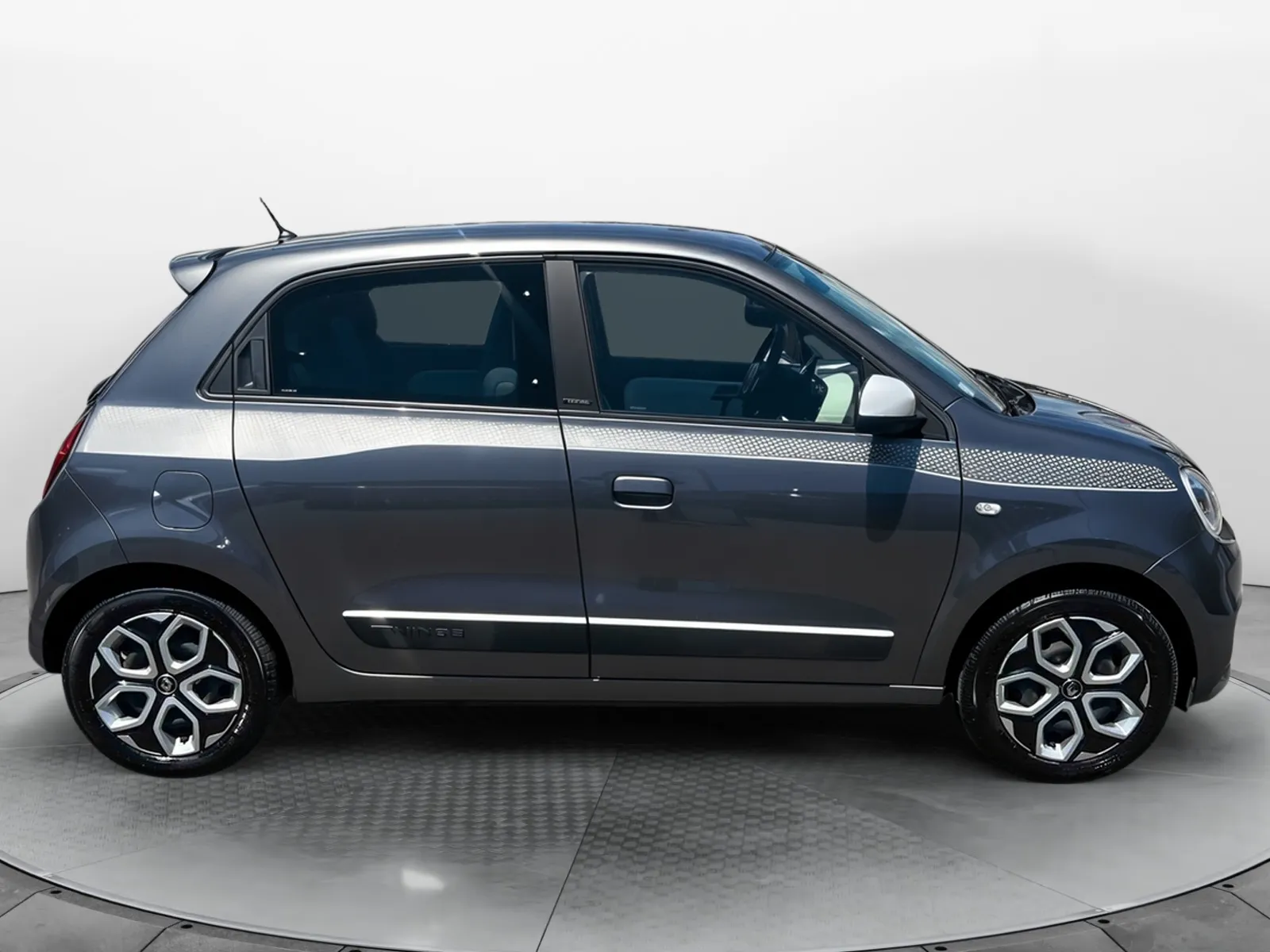 Acheter une renault Twingo III TCe 95 d’occasion avec 64228km disponible immédiatement - photo 6