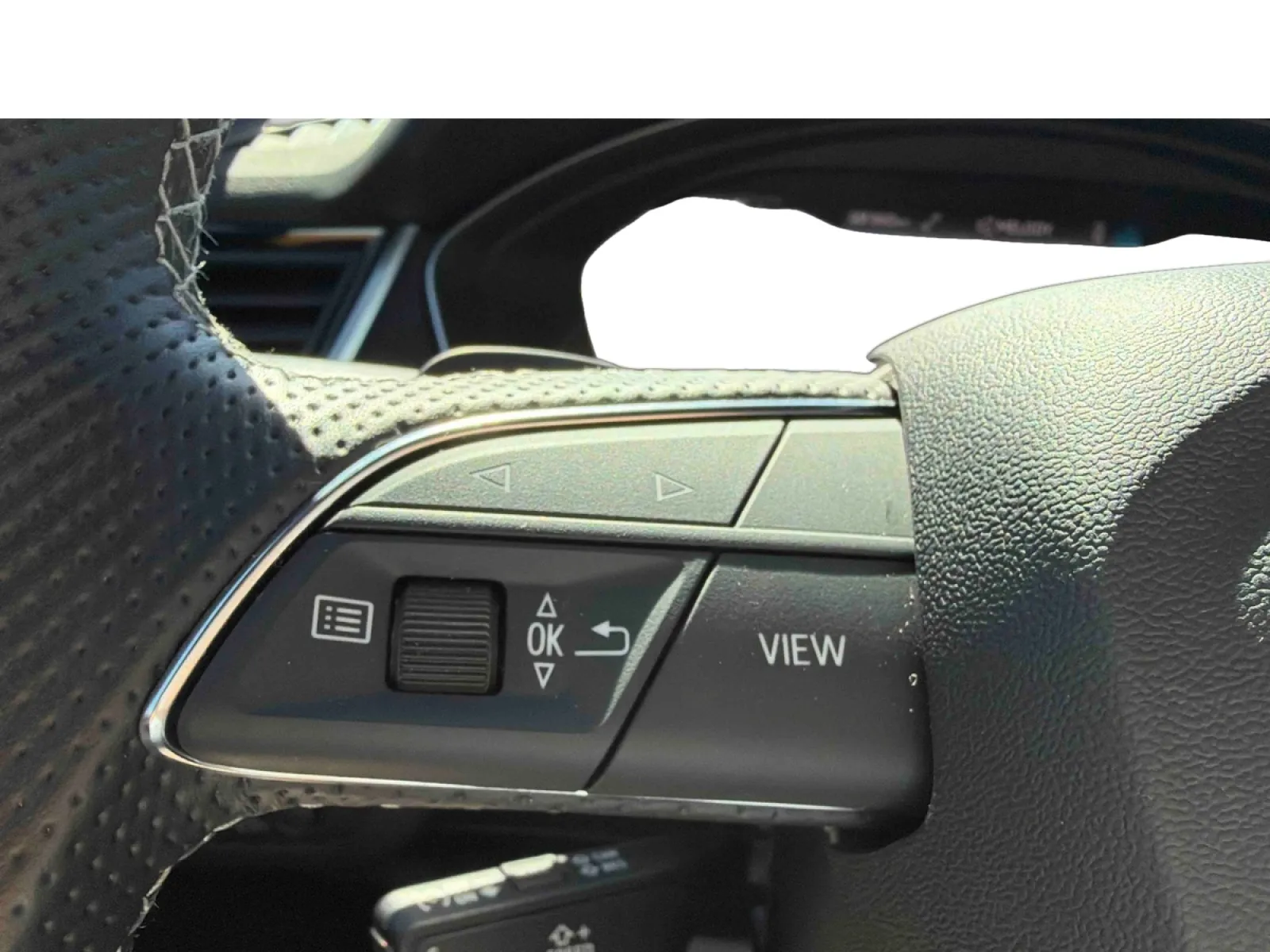 Acheter une audi Q5 55 TFSIe 367 S tronic 7 Quattro d’occasion avec 61564km disponible immédiatement - photo 21