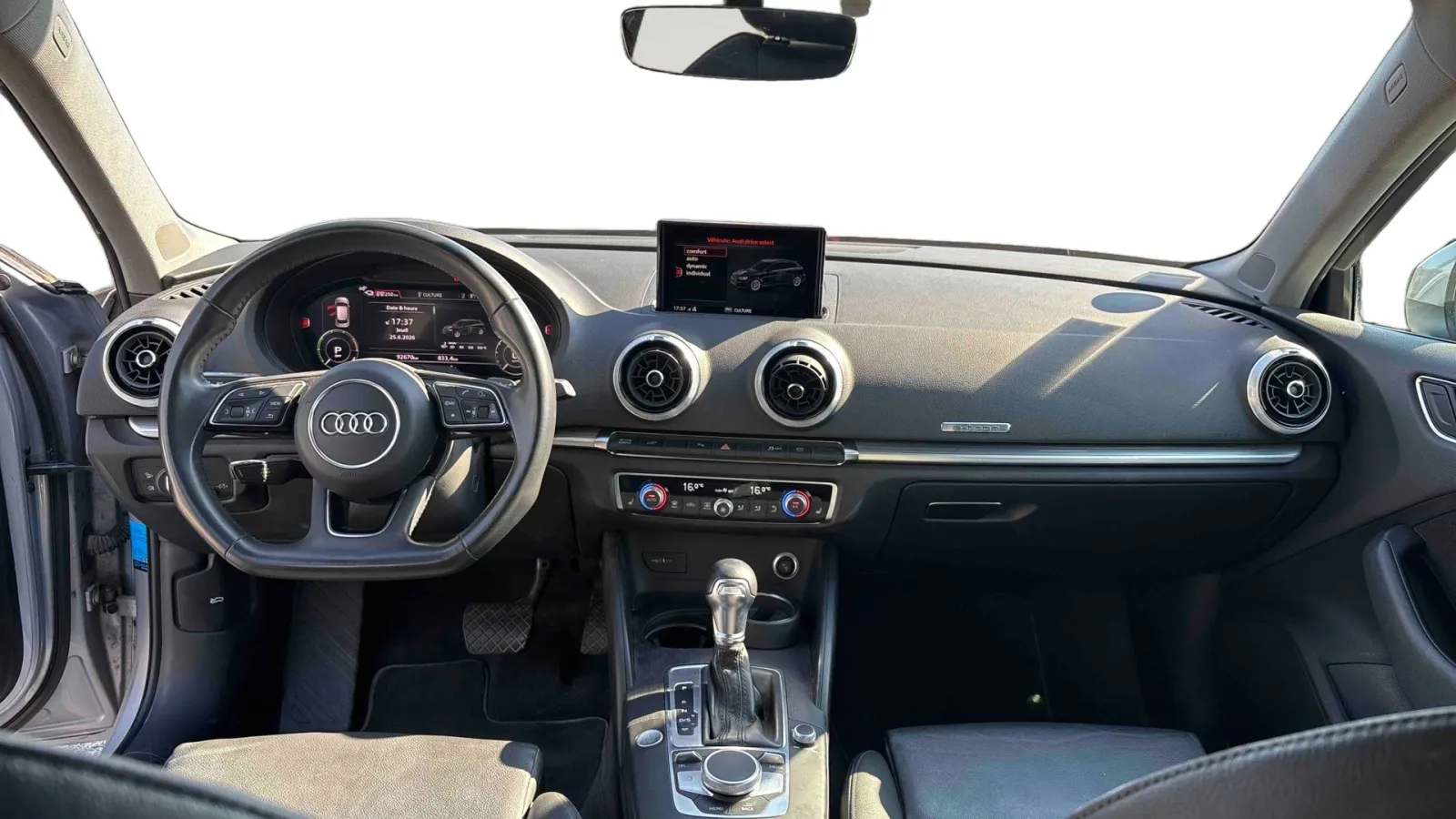 Acheter une audi A3 Sportback 40 e-tron 204 S tronic 6 d’occasion avec 92000km disponible immédiatement - photo 9