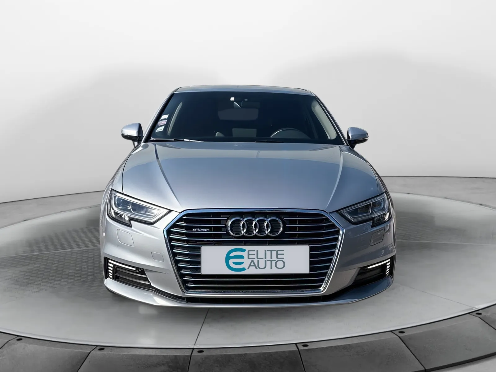 Acheter une audi A3 Sportback 40 e-tron 204 S tronic 6 d’occasion avec 92000km disponible immédiatement - photo 8