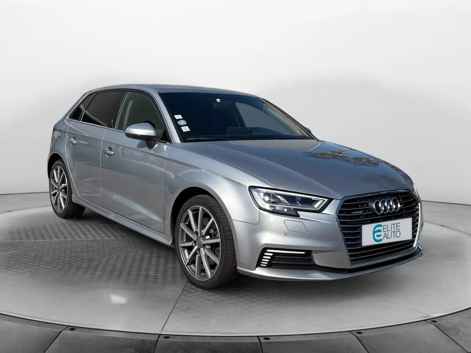 Acheter une audi A3 Sportback 40 e-tron 204 S tronic 6 d’occasion avec 92000km disponible immédiatement - photo 7