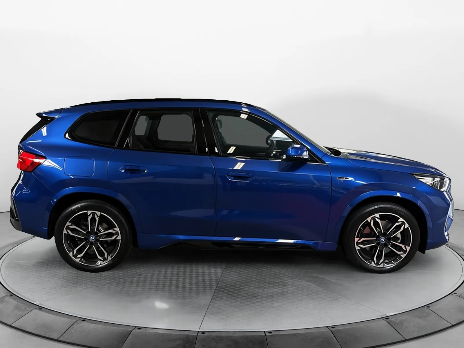 BMW X1 U11 M Sport - photo 6