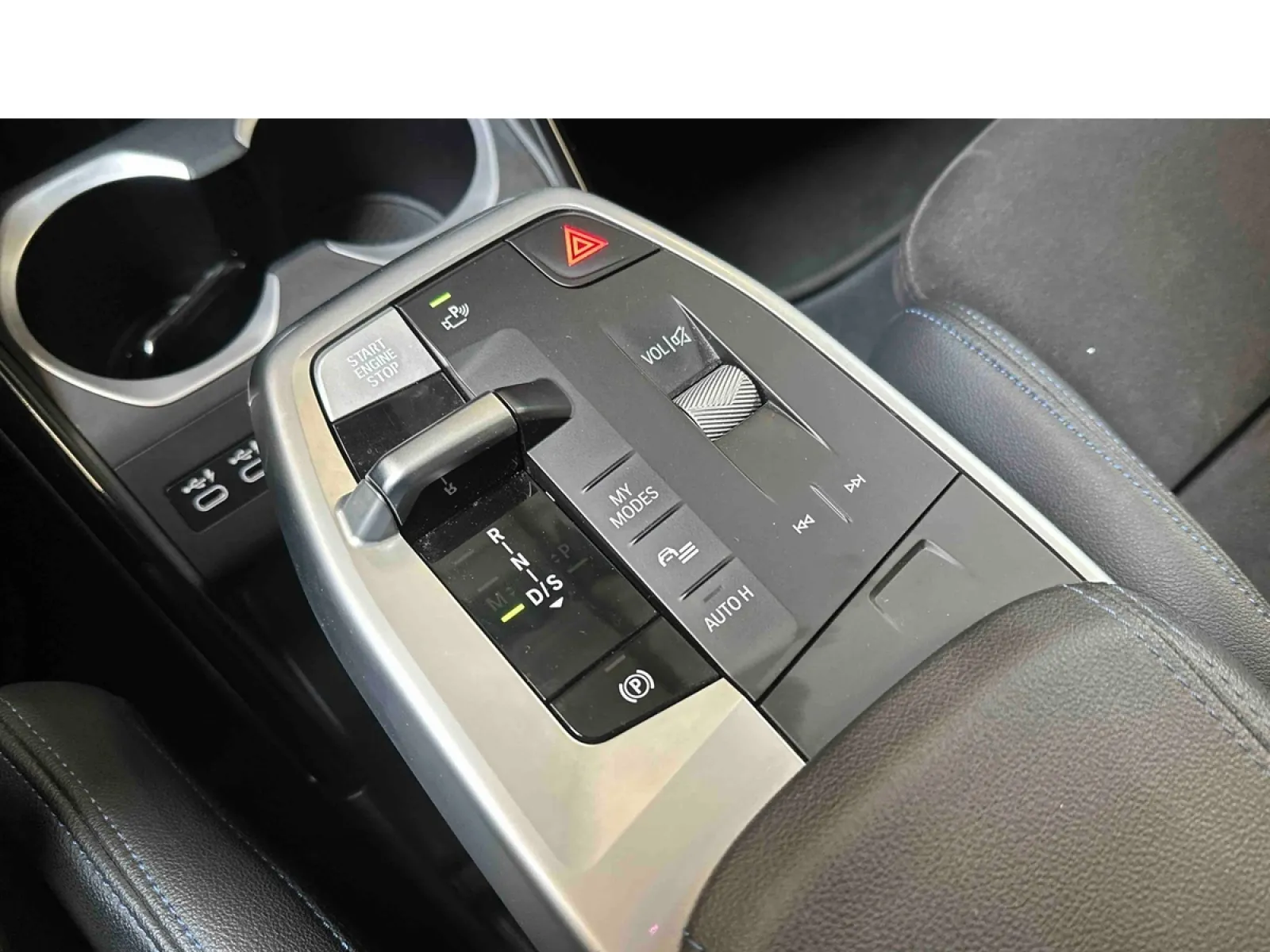 BMW X1 U11 M Sport - photo 15