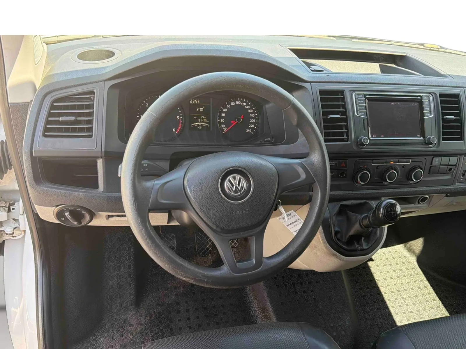 Acheter une volkswagen TRANSPORTER 6.1 VAN L1H1 2.0 TDI 90 BVM5 d’occasion avec 91477km disponible immédiatement - photo 10