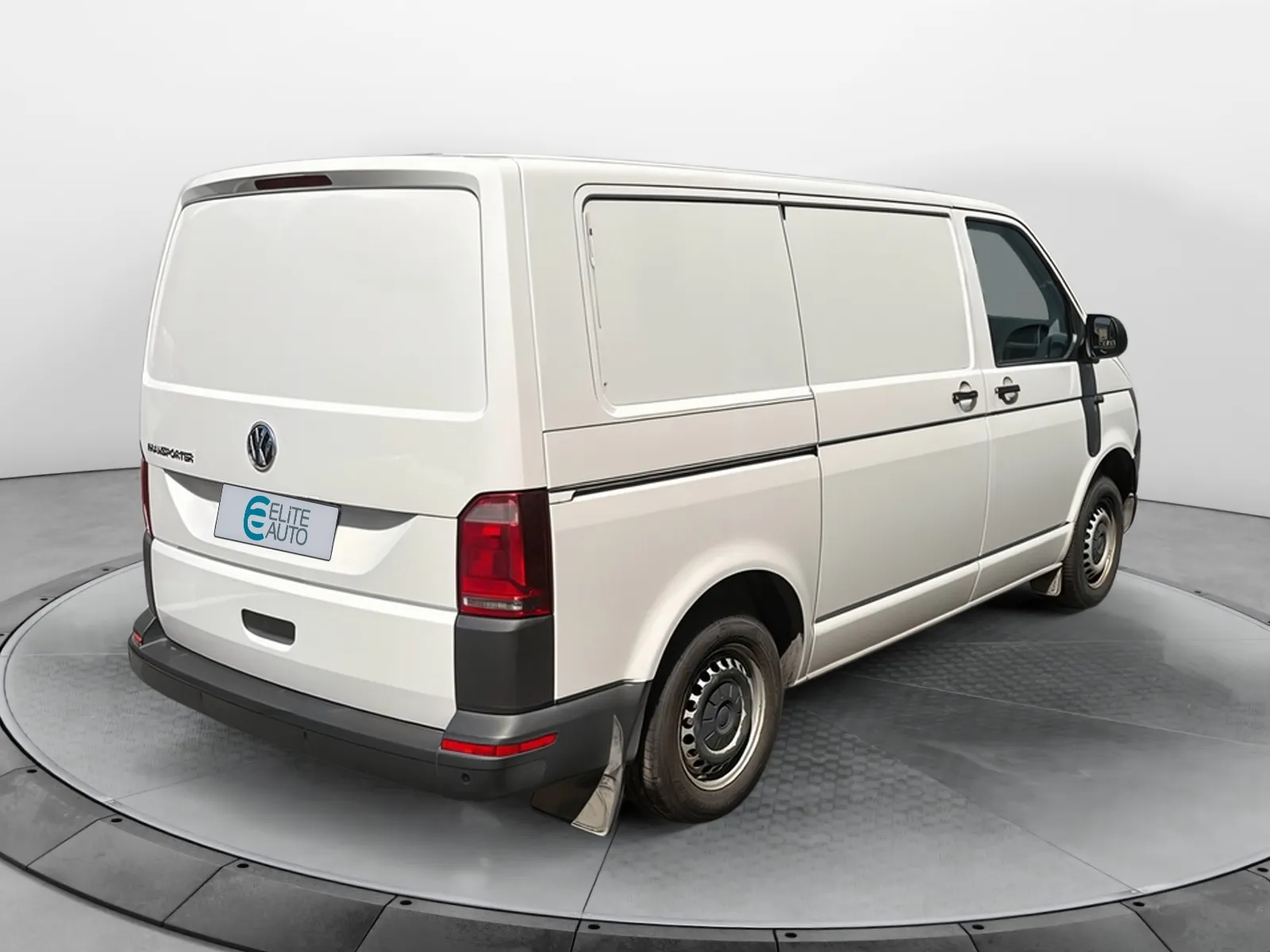 Acheter une volkswagen TRANSPORTER 6.1 VAN L1H1 2.0 TDI 90 BVM5 d’occasion avec 91477km disponible immédiatement - photo 5