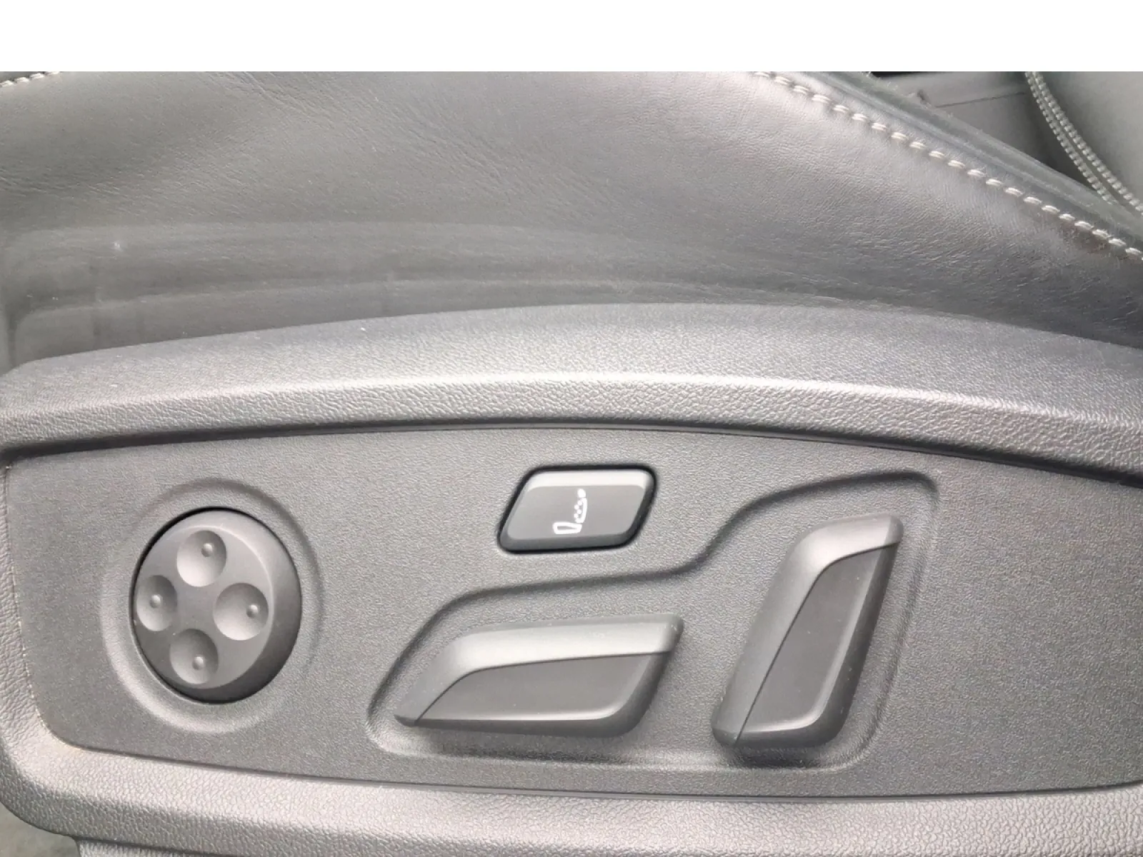 Acheter une audi Q5 Sportback 55 TFSIe 367 S tronic 7 Quattro d’occasion avec 72262km disponible immédiatement - photo 41