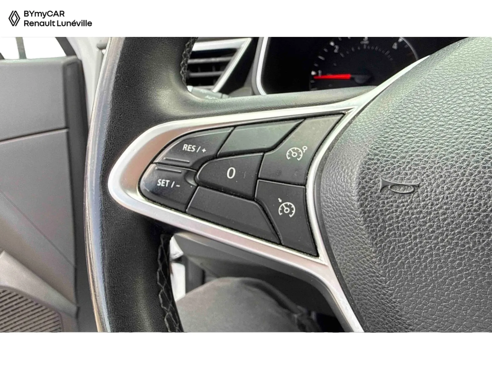Acheter une renault Clio Blue dCi 115 d’occasion avec 70102km disponible immédiatement - photo 18