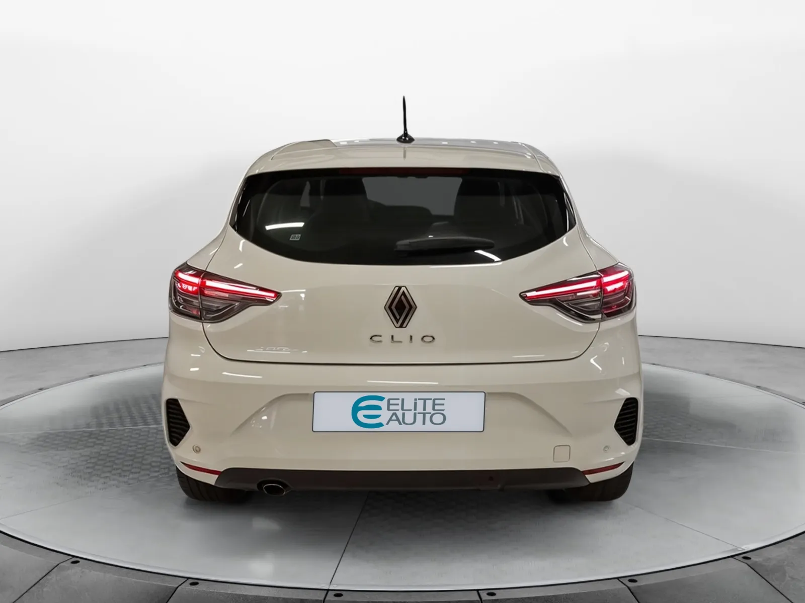 Acheter une renault Clio TCe 90 ch GSR2 d’occasion avec 10km disponible immédiatement - photo 4