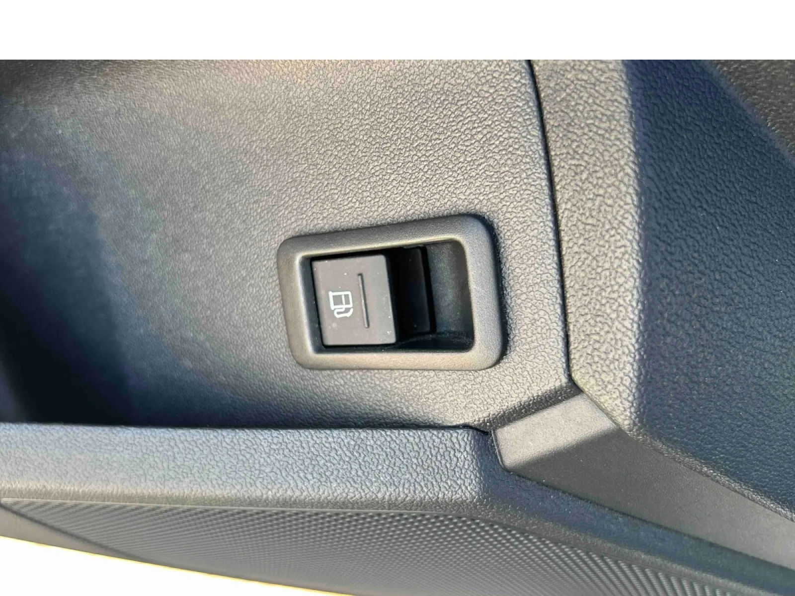 Acheter une audi A3 Sportback 40 TFSIe 204 S tronic 6 d’occasion avec 49500km disponible immédiatement - photo 17