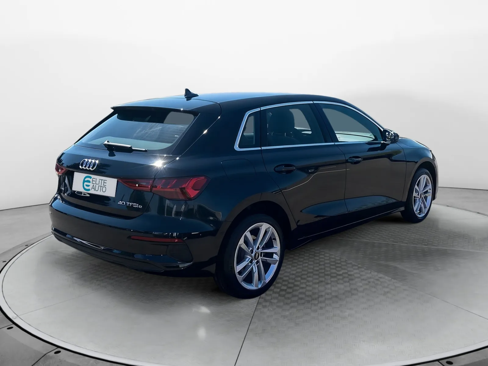 Acheter une audi A3 Sportback 40 TFSIe 204 S tronic 6 d’occasion avec 49500km disponible immédiatement - photo 5