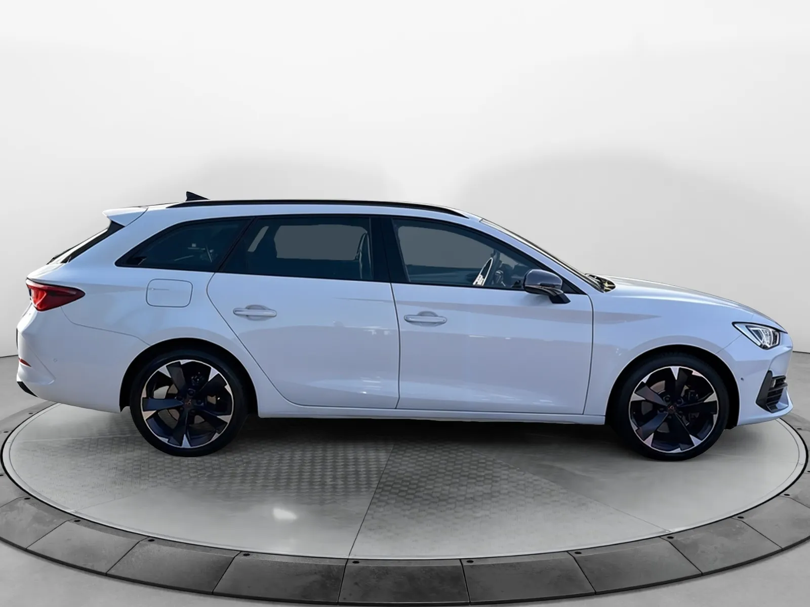 Acheter une cupra Leon Sportstourer 2.0 TDI 150 ch DSG7 d’occasion avec 90308km disponible immédiatement - photo 6