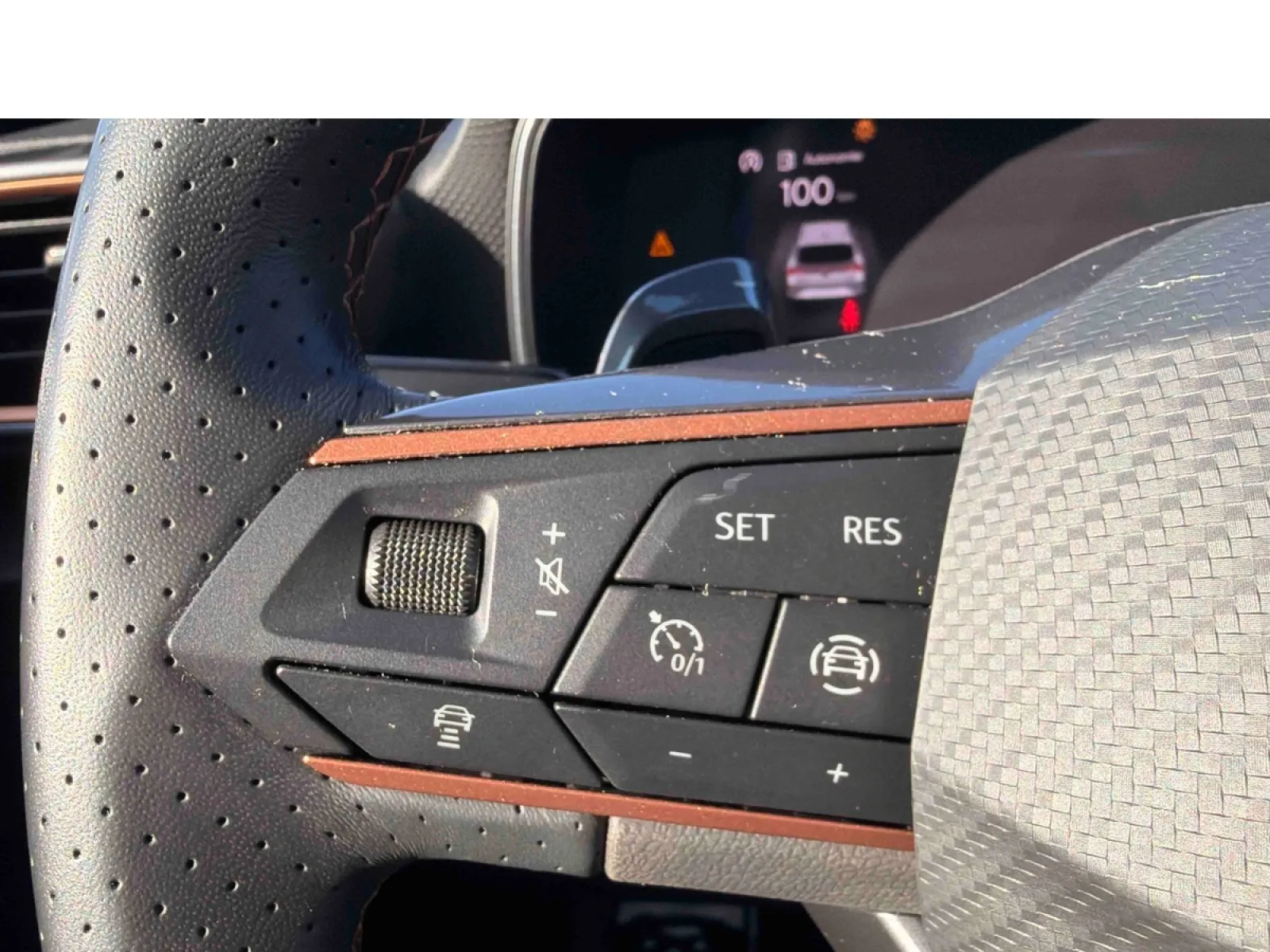 Acheter une cupra Leon Sportstourer 2.0 TDI 150 ch DSG7 d’occasion avec 90308km disponible immédiatement - photo 21