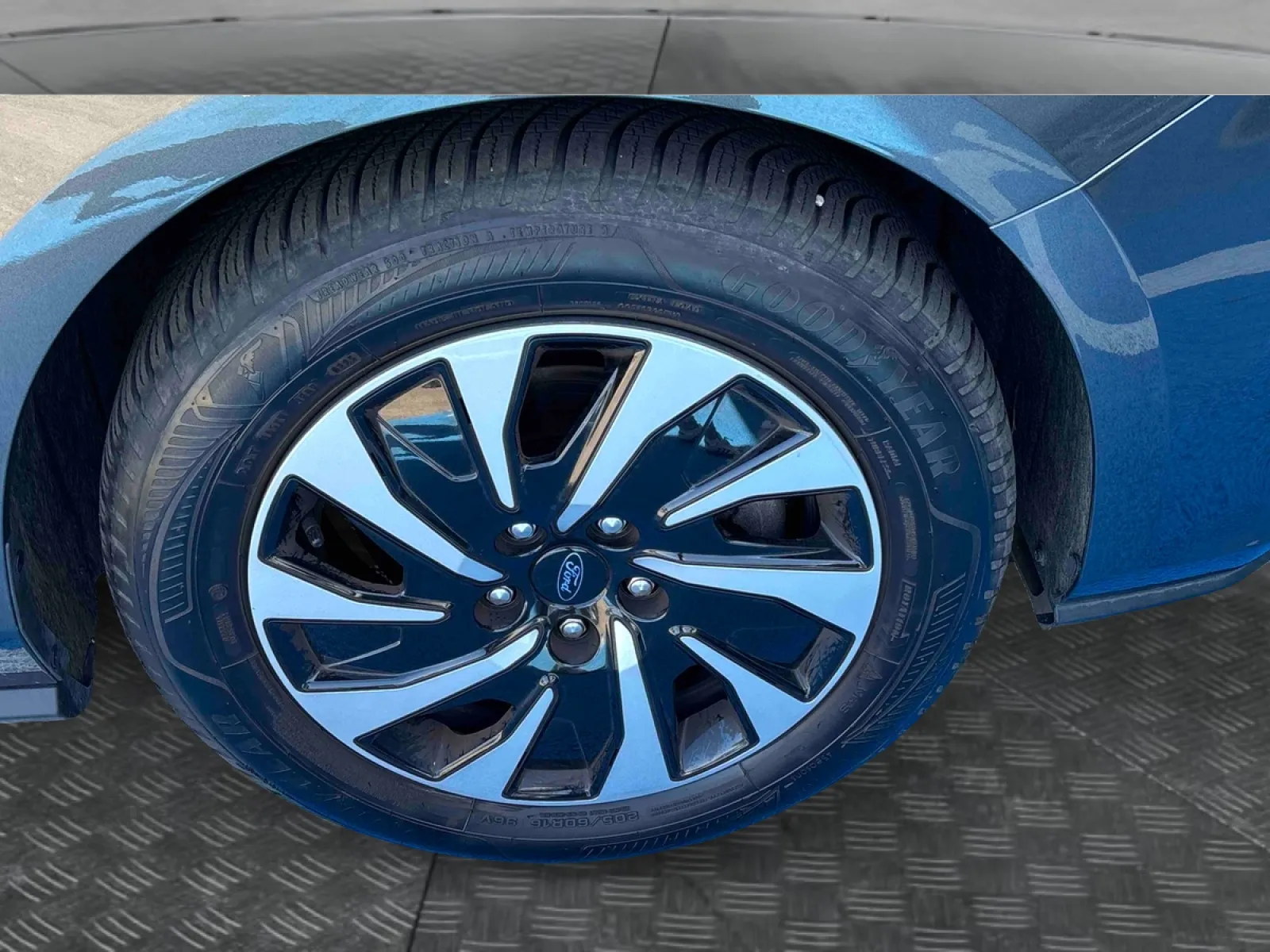 Acheter une ford Focus SW 1.0 EcoBoost 125 S&S mHEV d’occasion avec 5898km disponible immédiatement - photo 27