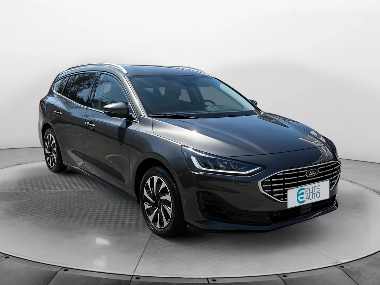 Acheter une ford Focus SW 1.0 EcoBoost 125 S&S mHEV d’occasion avec 5898km disponible immédiatement - photo 6