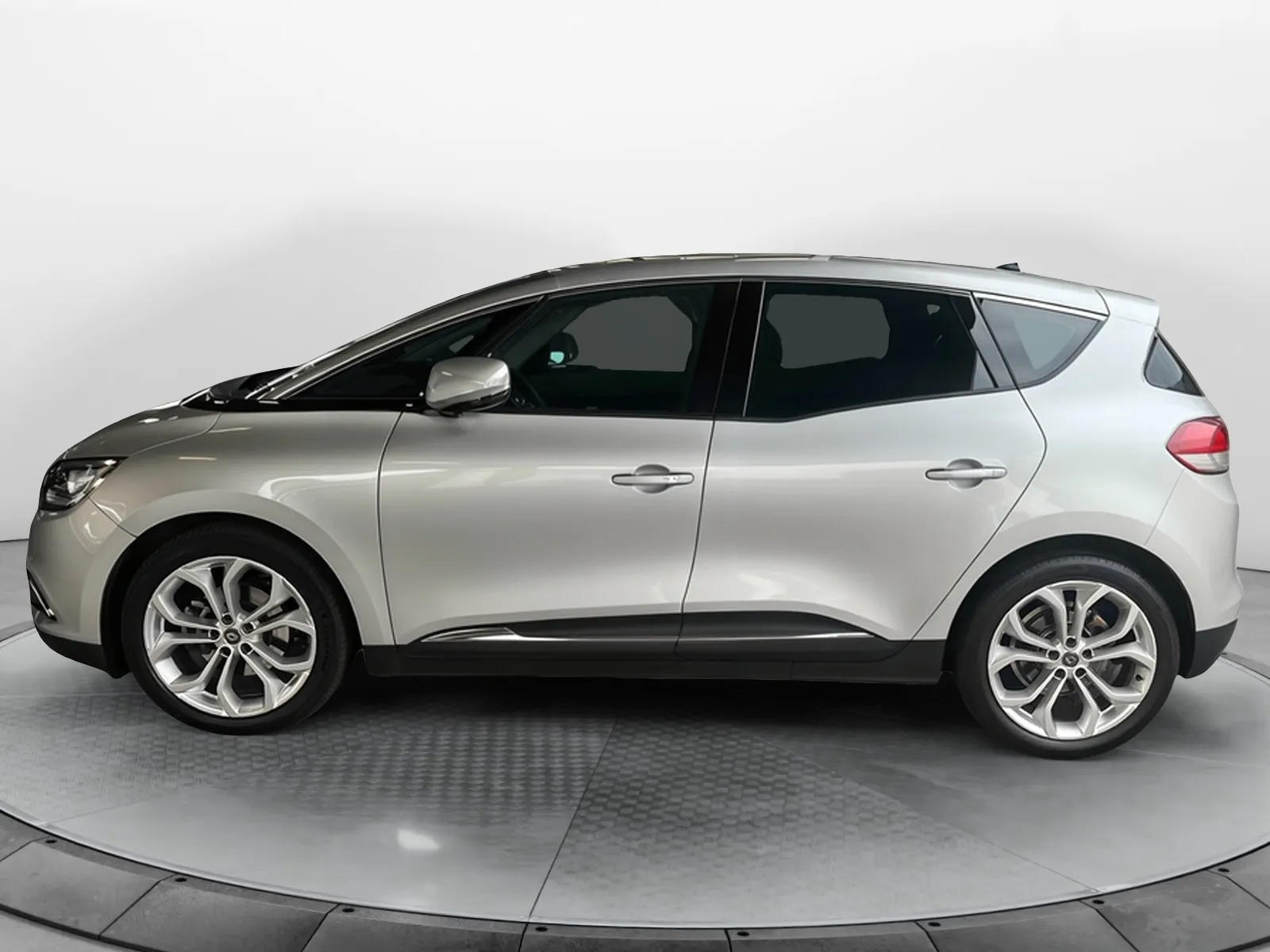 Acheter une renault Scenic Blue dCi 120 d’occasion avec 88447km disponible immédiatement - photo 2