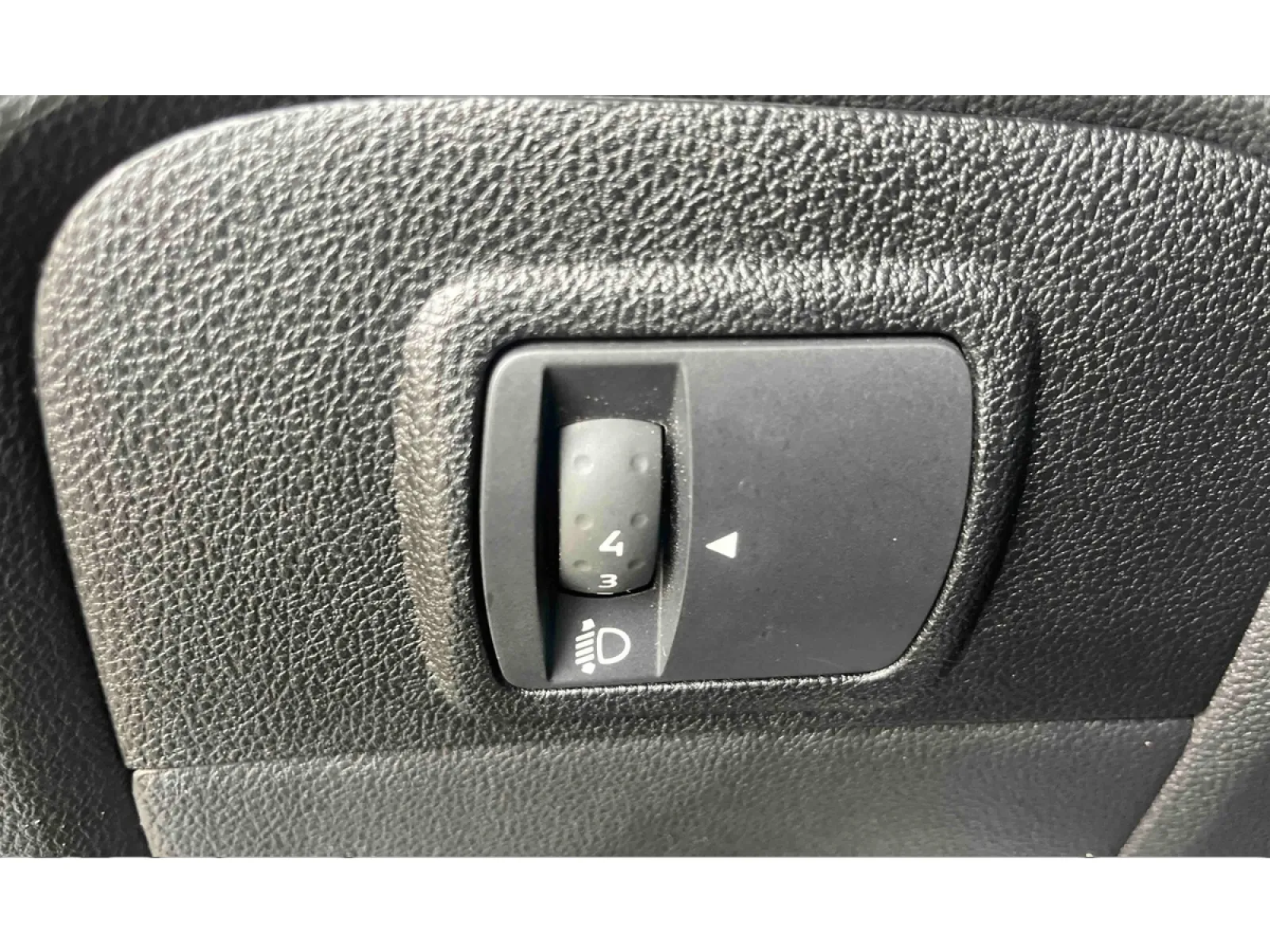 Acheter une renault Scenic Blue dCi 120 d’occasion avec 88447km disponible immédiatement - photo 21
