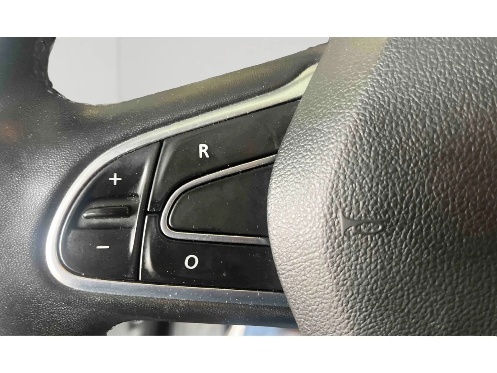 Acheter une renault Scenic Blue dCi 120 d’occasion avec 88447km disponible immédiatement - photo 19