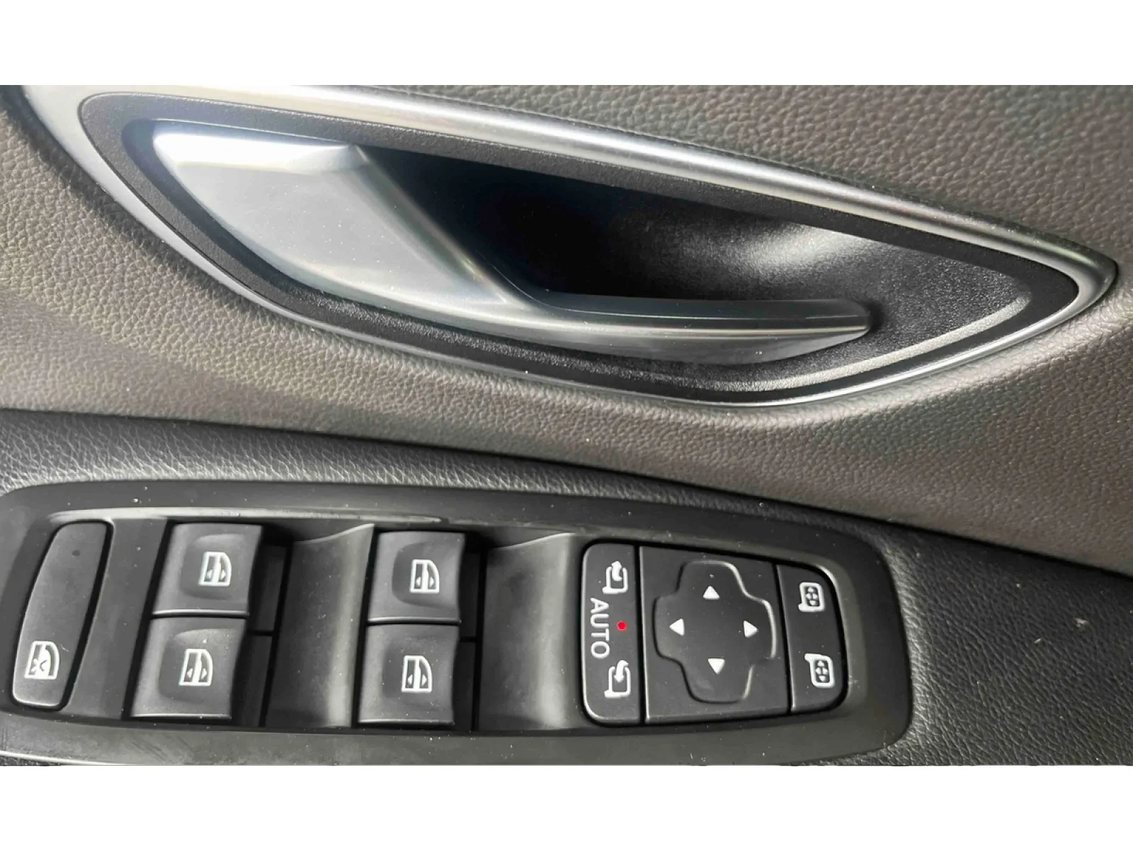 Acheter une renault Scenic Blue dCi 120 d’occasion avec 88447km disponible immédiatement - photo 23