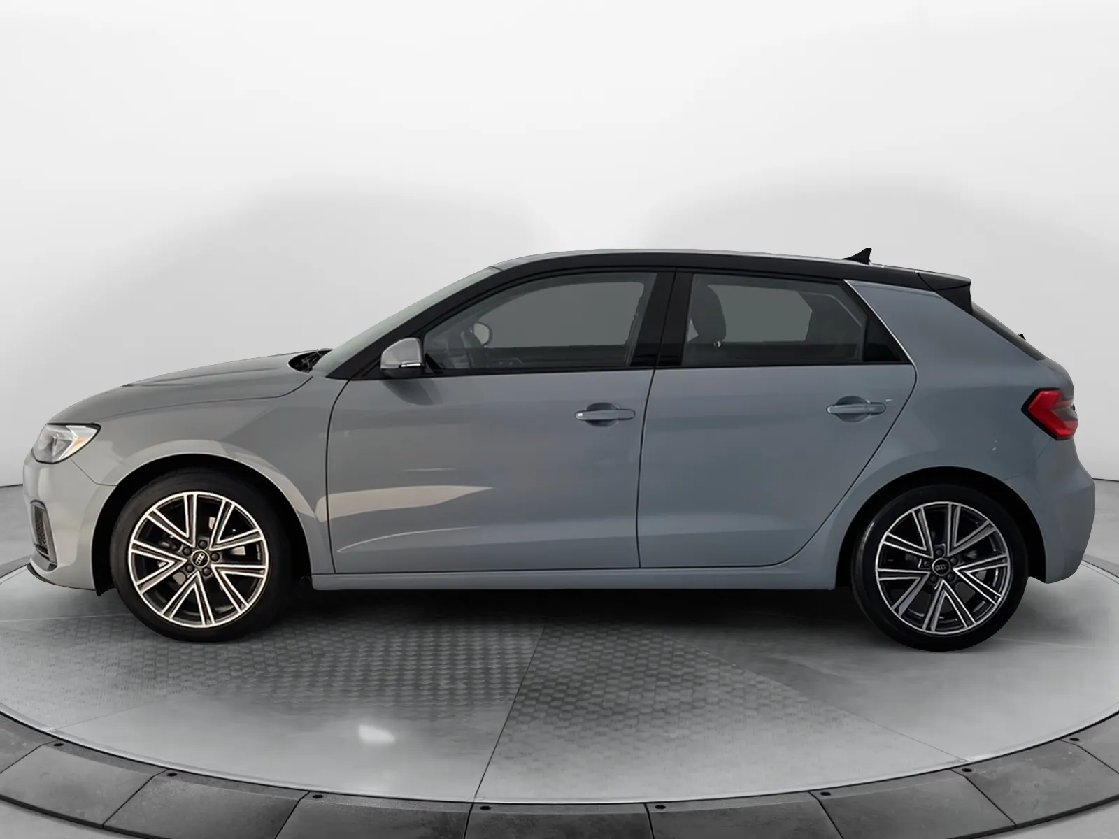 Acheter une audi A1 Sportback 30 TFSI 116 ch S tronic 7 d’occasion avec 26573km disponible immédiatement - photo 2