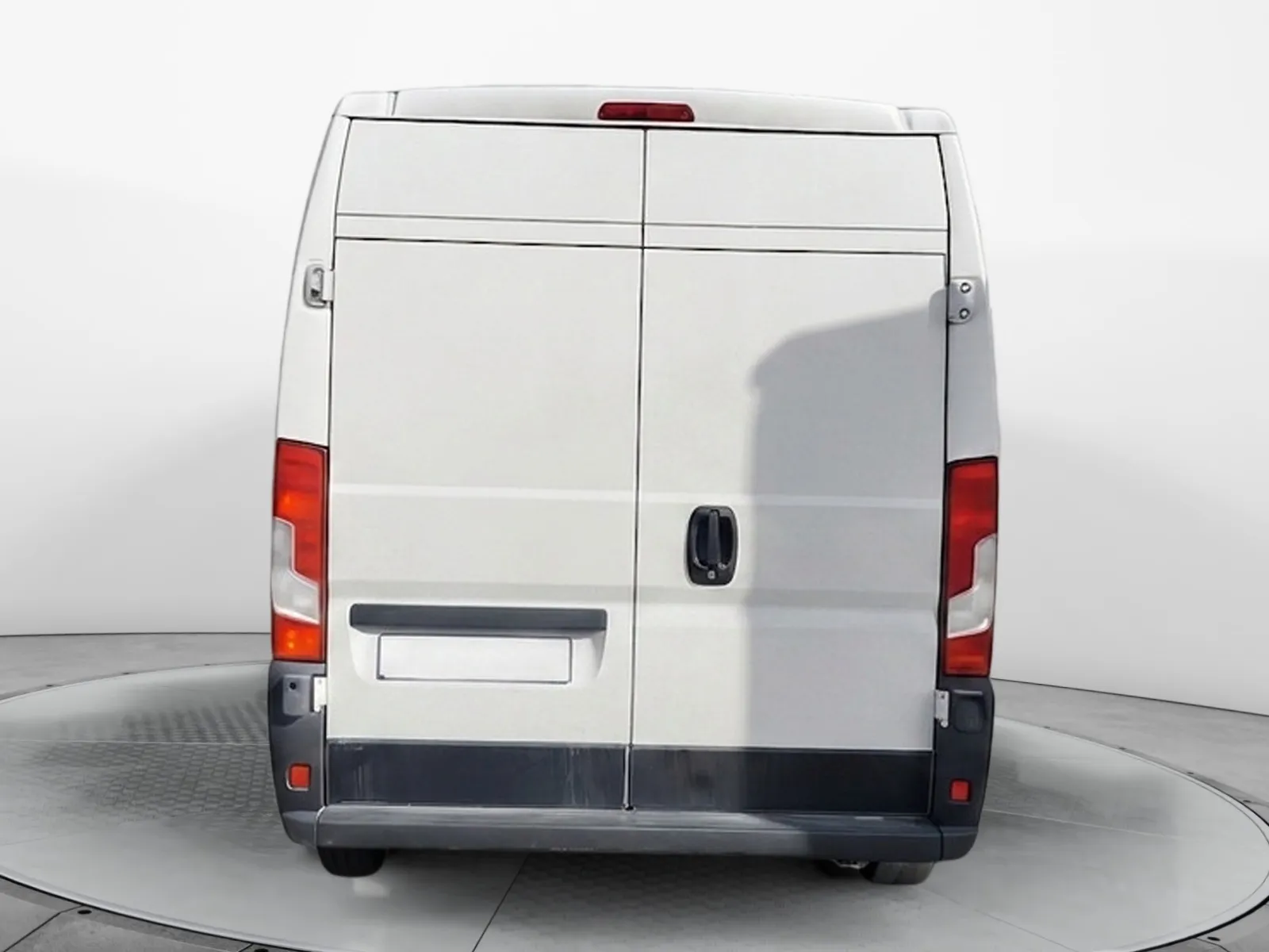 Acheter une peugeot BOXER TOLE 330 L2H2 BLUEHDI 140 S&S d’occasion avec 87259km disponible immédiatement - photo 4