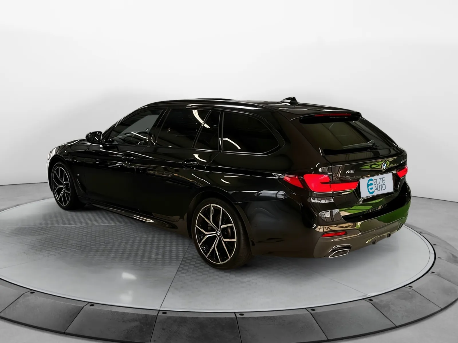 Acheter une bmw Touring 520d TwinPower Turbo xDrive 190 ch BVA8 d’occasion avec 96791km disponible immédiatement - photo 3