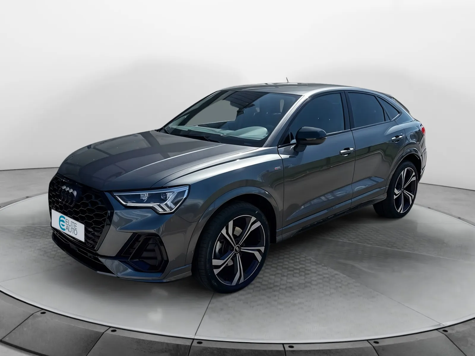 AUDI Q3 SPORTBACK S line - photo 1