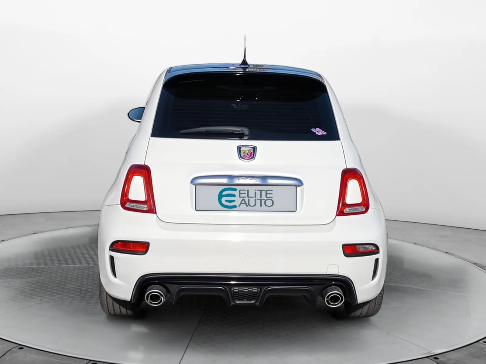 Acheter une abarth 595 1.4 Turbo 16V T-Jet 145 ch BVM5 d’occasion avec 59105km disponible immédiatement - photo 4