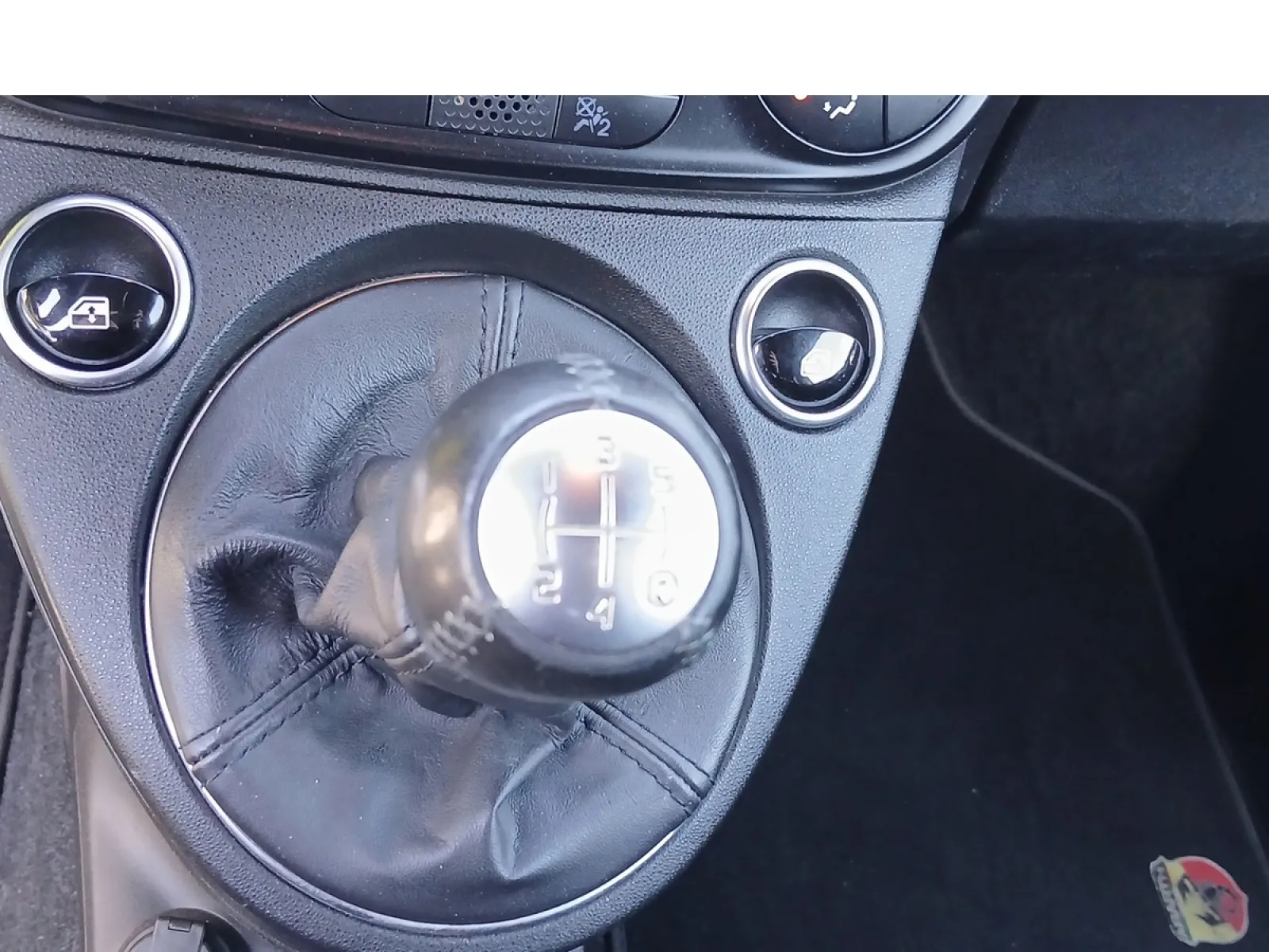 Acheter une abarth 595 1.4 Turbo 16V T-Jet 145 ch BVM5 d’occasion avec 59105km disponible immédiatement - photo 22
